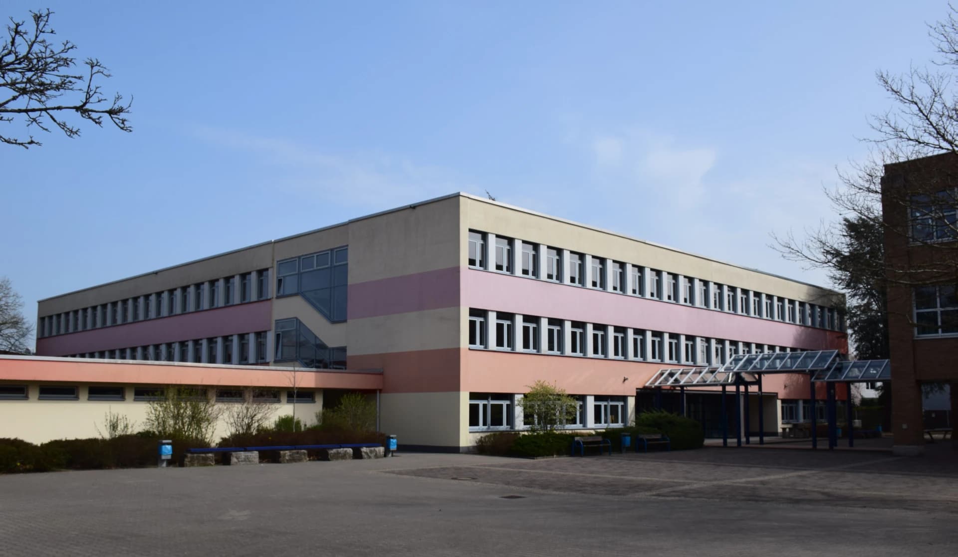 A-Bau der Adolf-Reichwein-Schule in Heusenstamm
