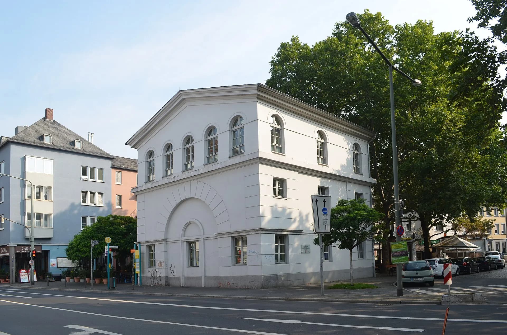 Affentorhaus am Affentorplatz in Frankfurt Sachsenhausen