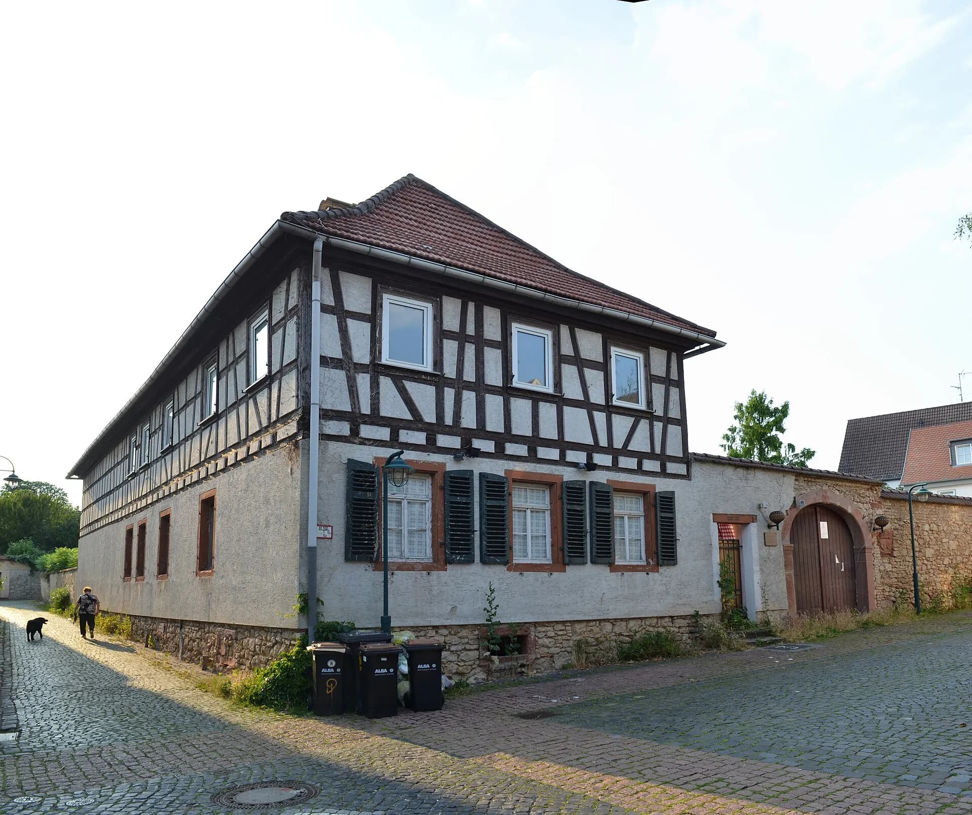 Langgestrecktes Fachwerkhaus in der Aichgasse 3 in Hochheim am Main
