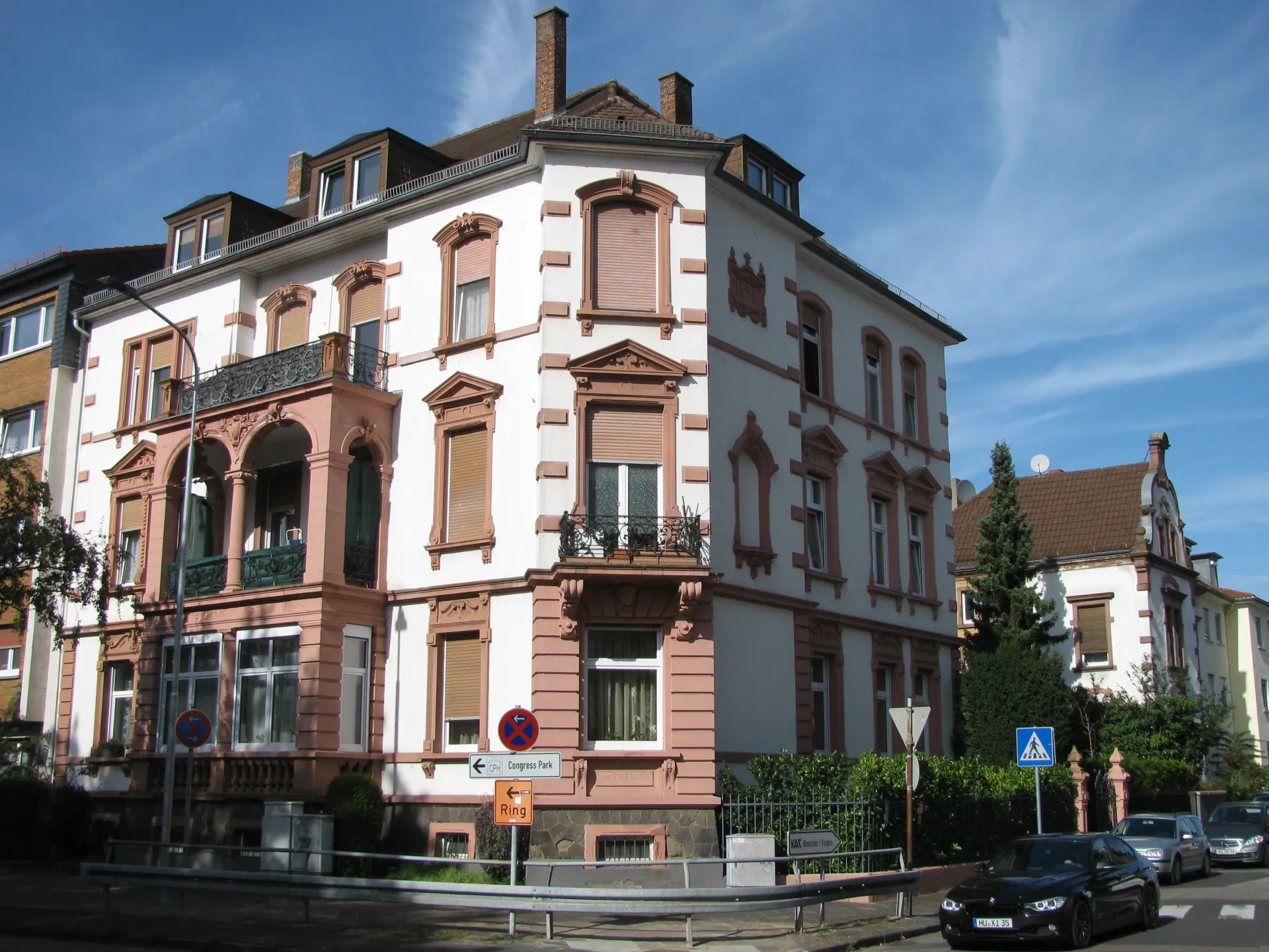 Gründerzeit-Eckhaus in der Alfred-Delp-Straße in Hanau