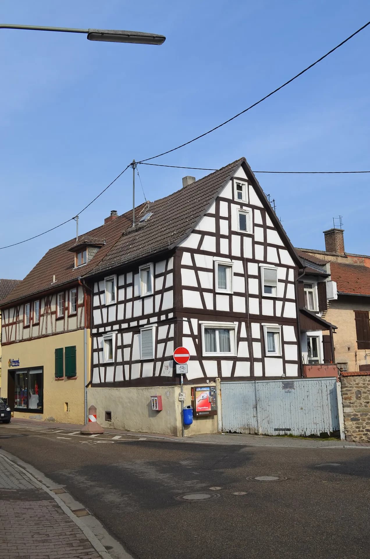 Fachwerkhaus Alt-Niederursel 19 in Frankfurt Niederursel
