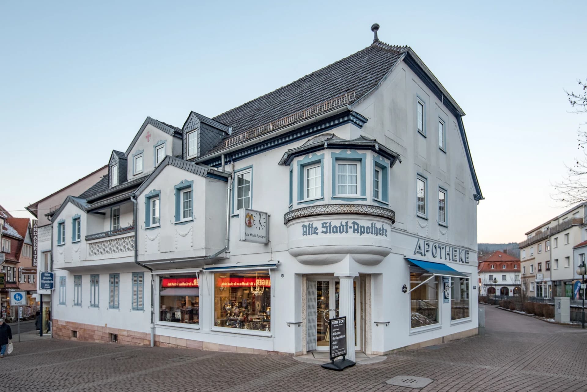 Alte Stadt-Apotheke an der Hauptstraße in Bad Orb