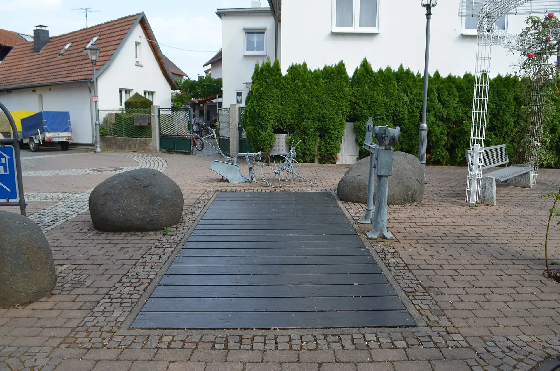 Alte Fahrzeugwaage in der Backhausstraße in Gronau