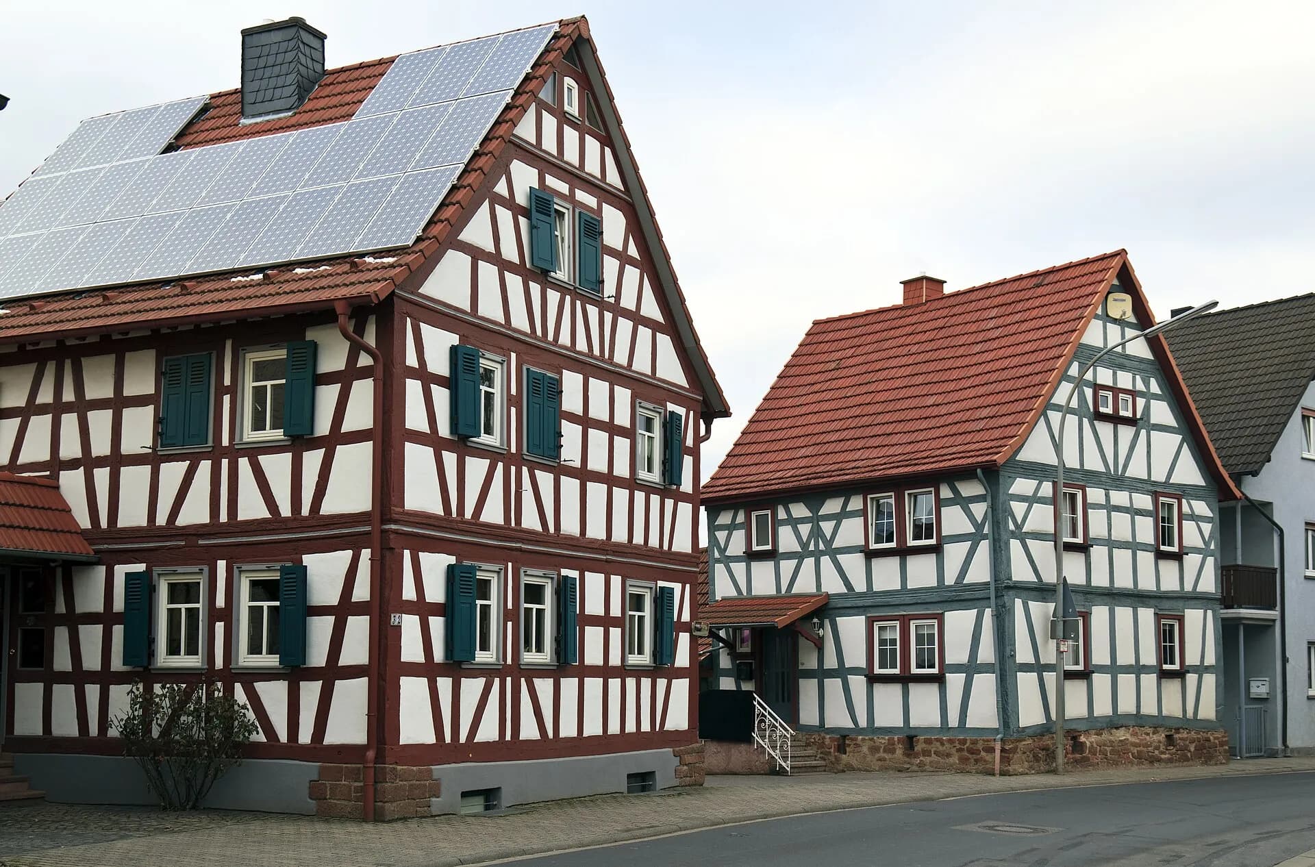 Fachwerkhäuser an der Hauptstraße im Ortsteil Altenmittlau in Freigericht