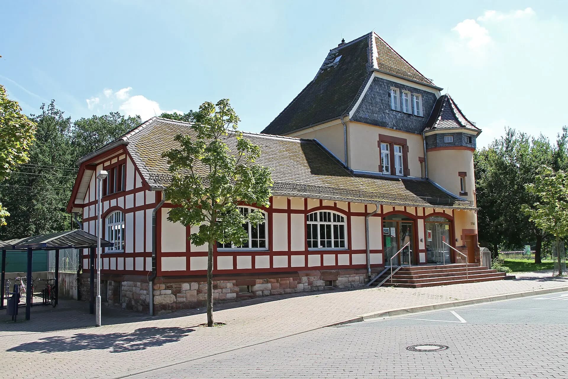 Historisches Bahnhofsgebäude in Erzhausen