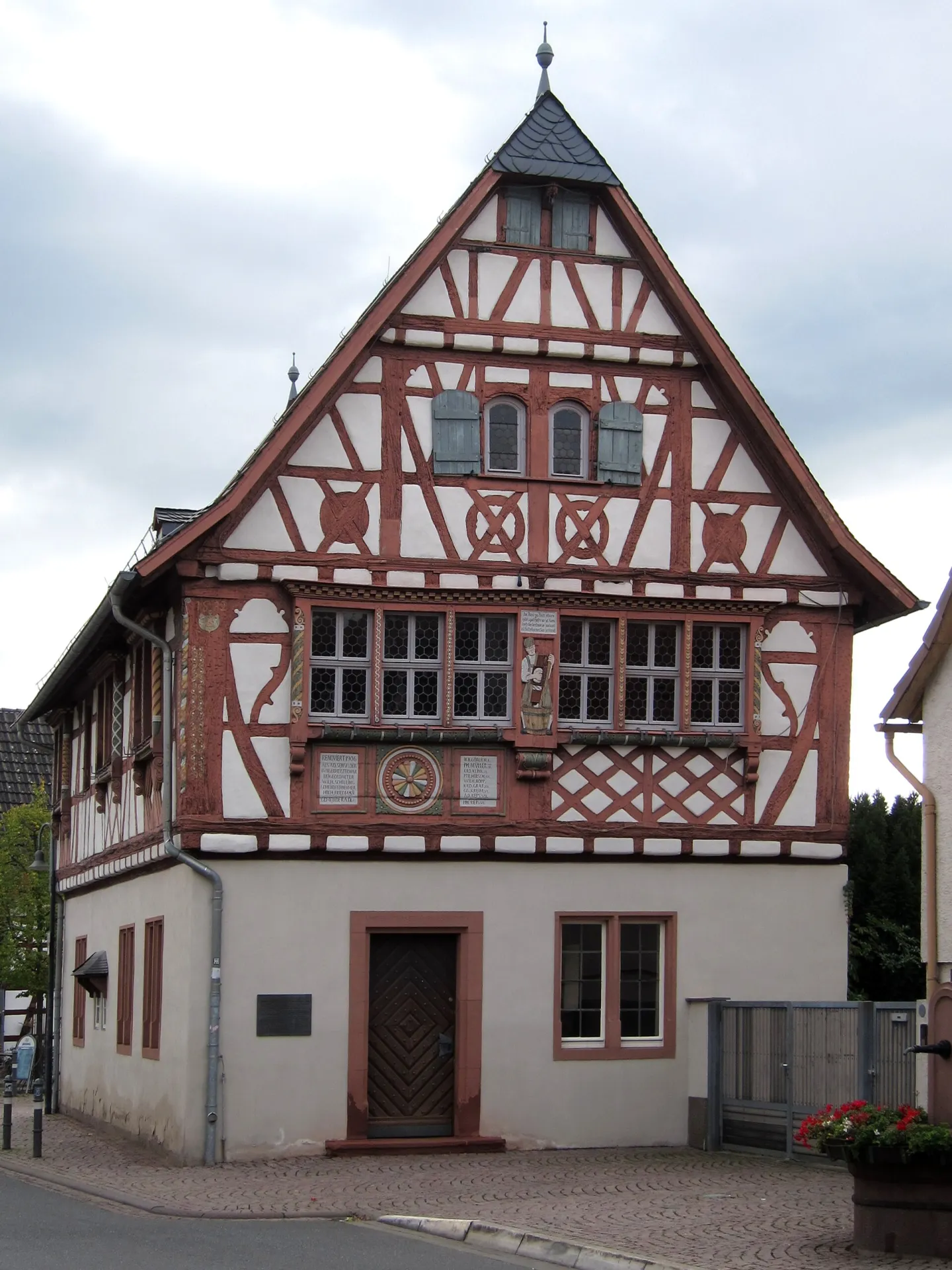 Fassade des Alten Rathauses in Büttelborn