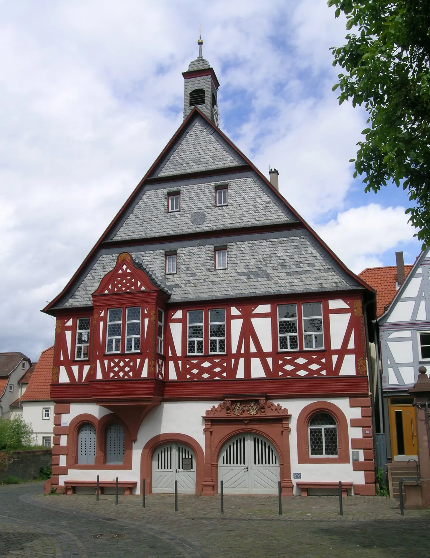 Giebelfront des Alten Rathauses in Wörth am Main