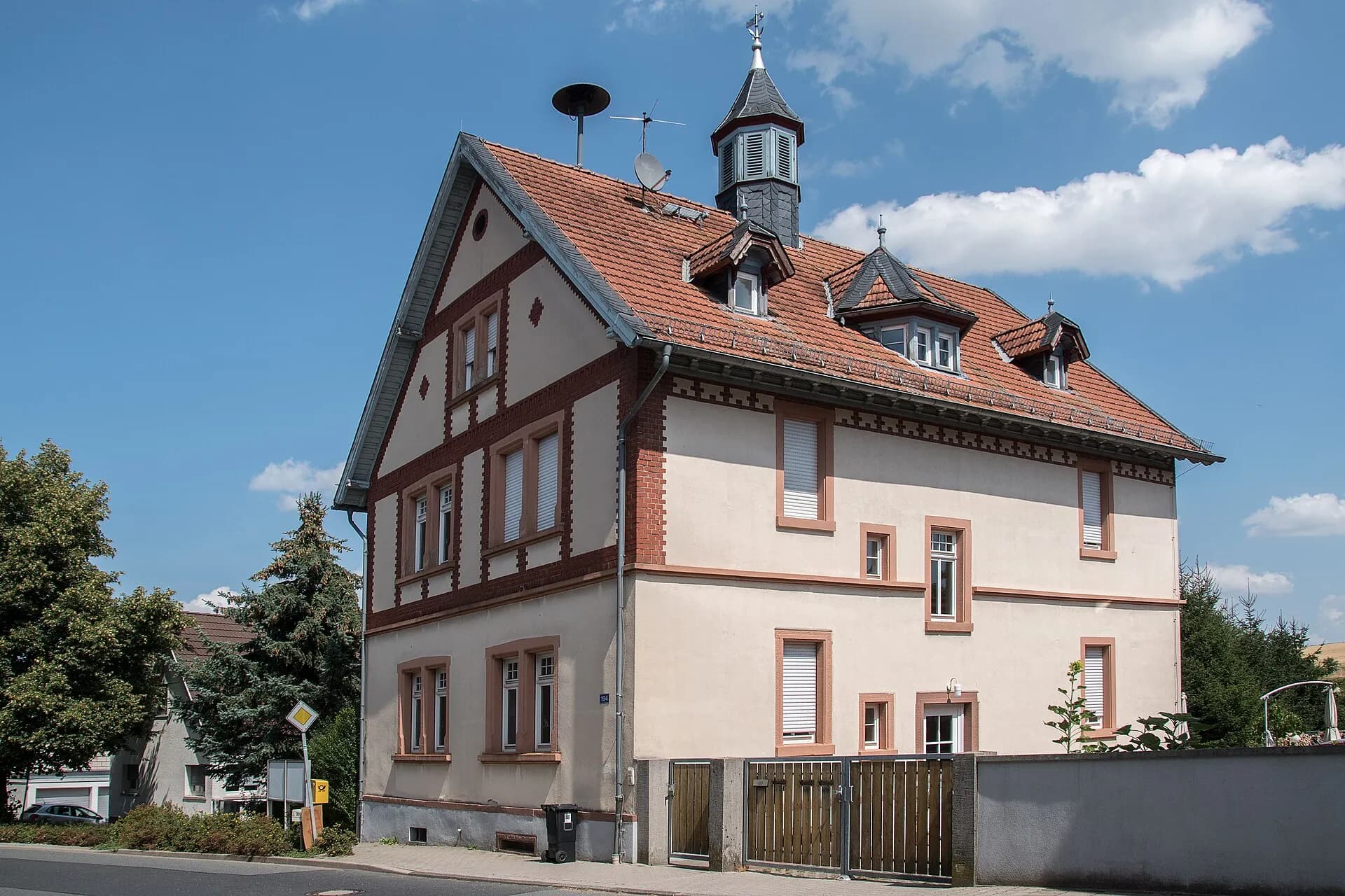 Ehemaliges Rathaus an der Odenwaldstraße 194 in Ober-Ramstadt-Ober-Modau