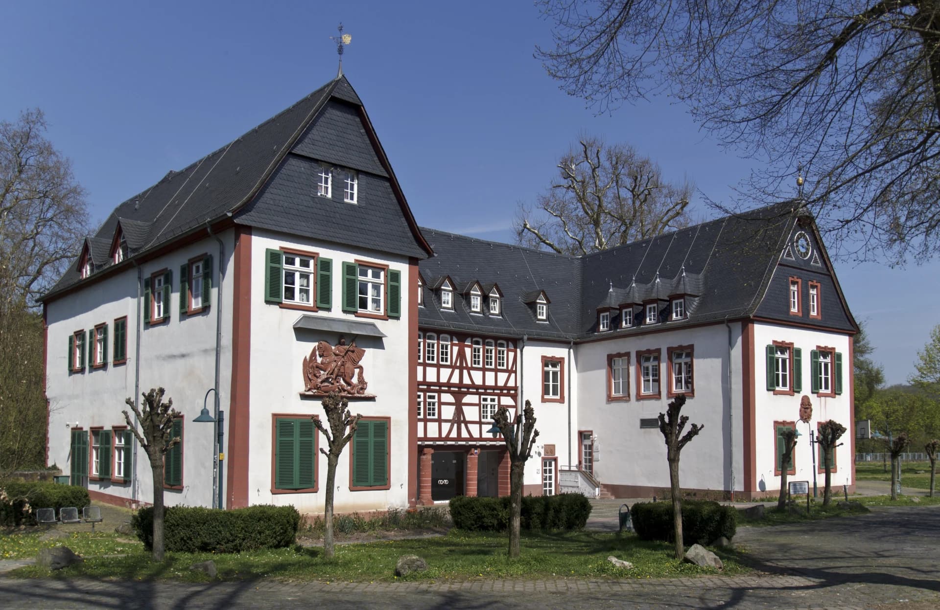 Altes Schloss im Ortsteil Büdesheim in Schöneck