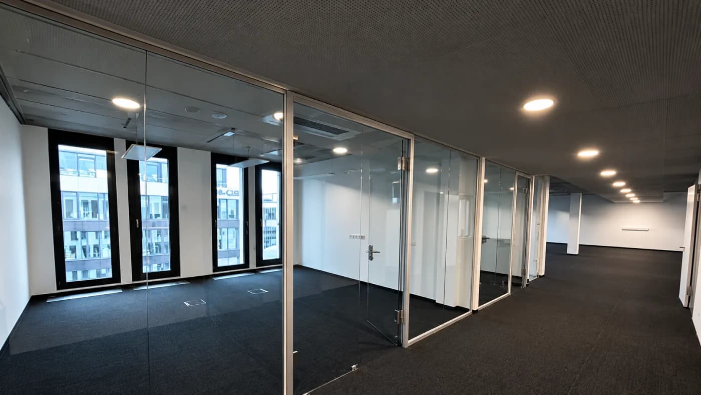 Vermieteter Büroflur Am Studio 26, Berlin – 305 m²