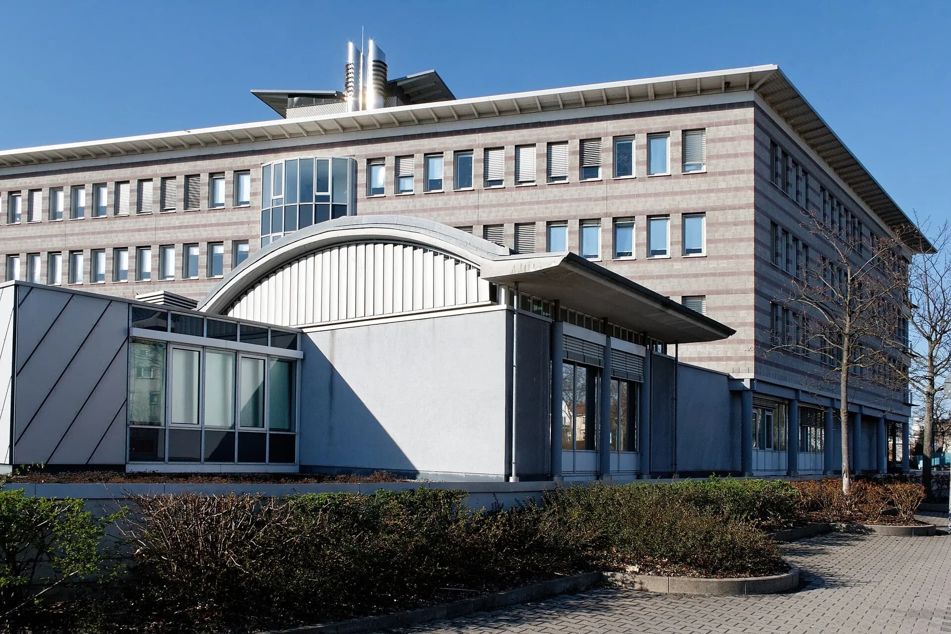 Eingangsbau des Amtsgerichts in Langen