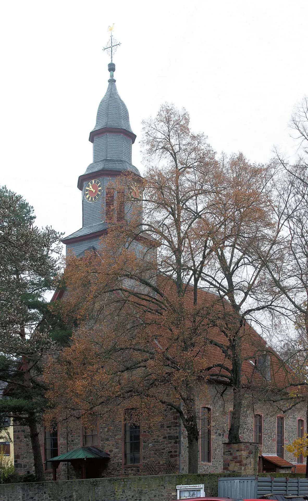 Evangelische Auferstehungskirche in Frankfurt Praunheim