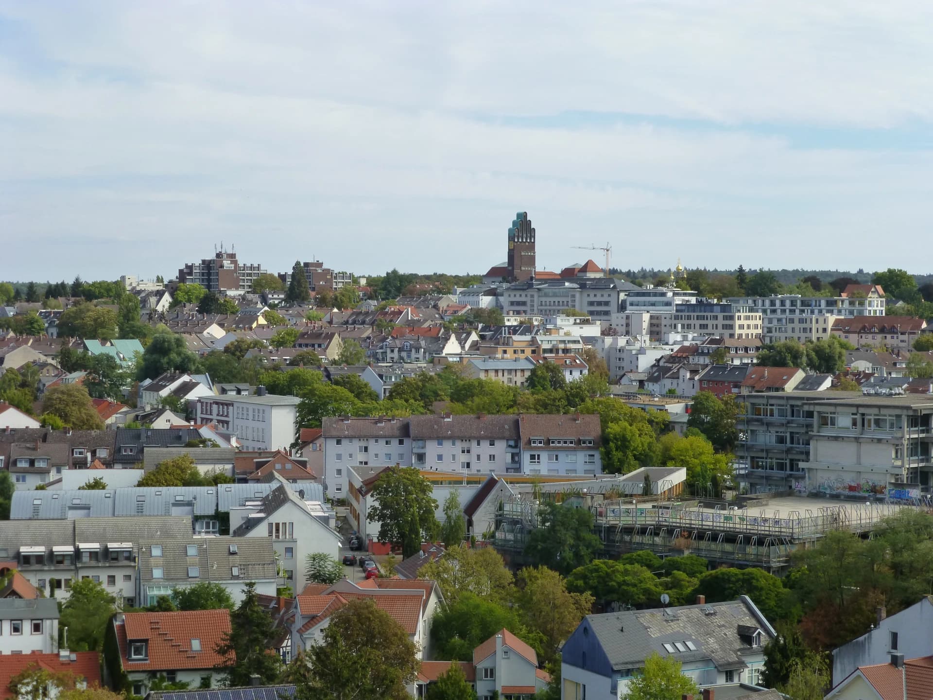 Aussicht auf den Hochzeitsturm von St. Elisabeth in Darmstadt