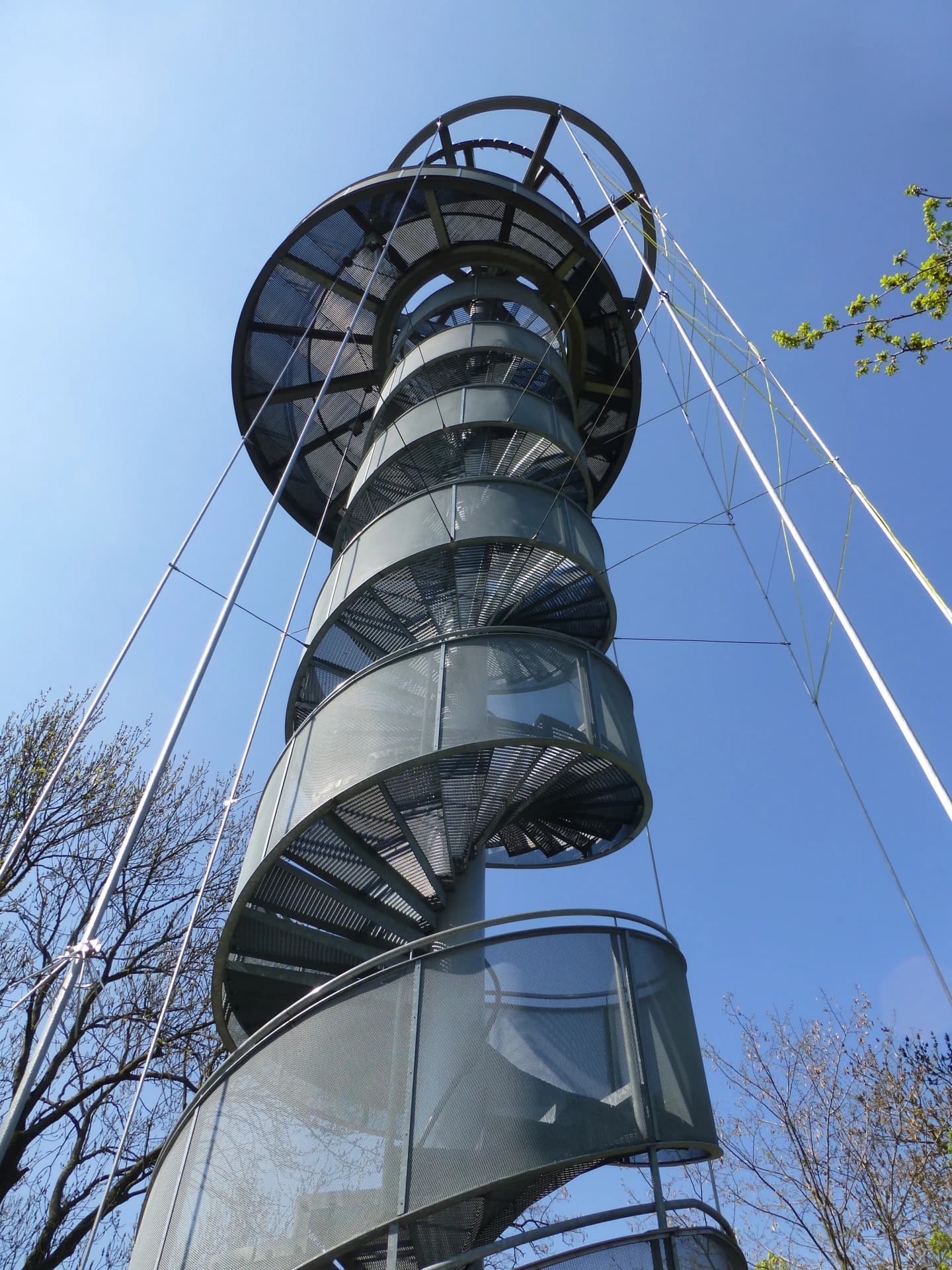 Wendeltreppe des Aussichtsturms in Dietzenbach