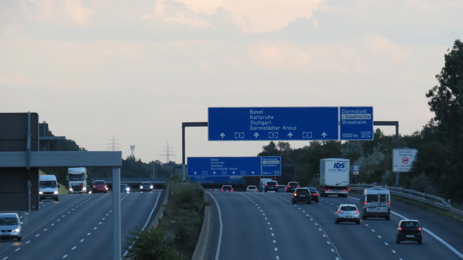 Autobahn A5 bei Weiterstadt