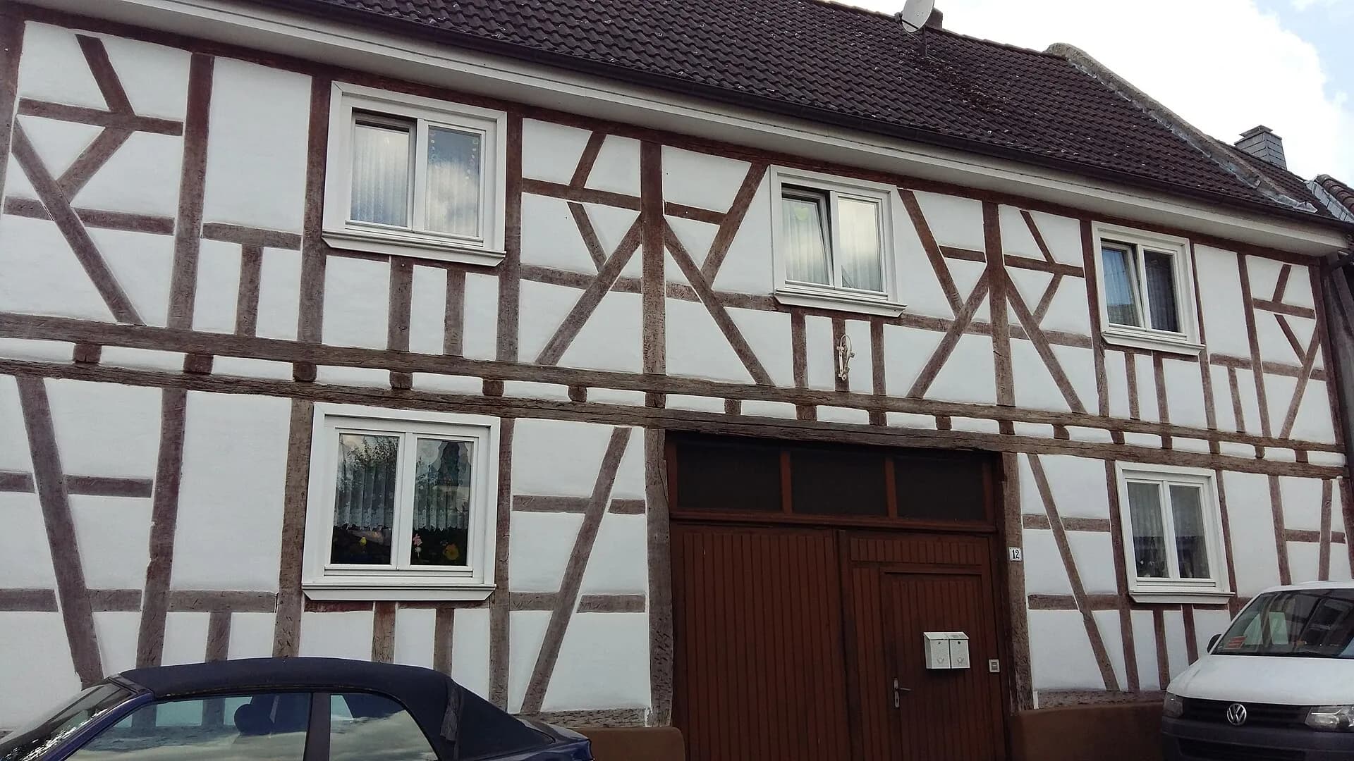 Fachwerkhaus mit Hoftor in der Bachgasse in Münster (Hessen)