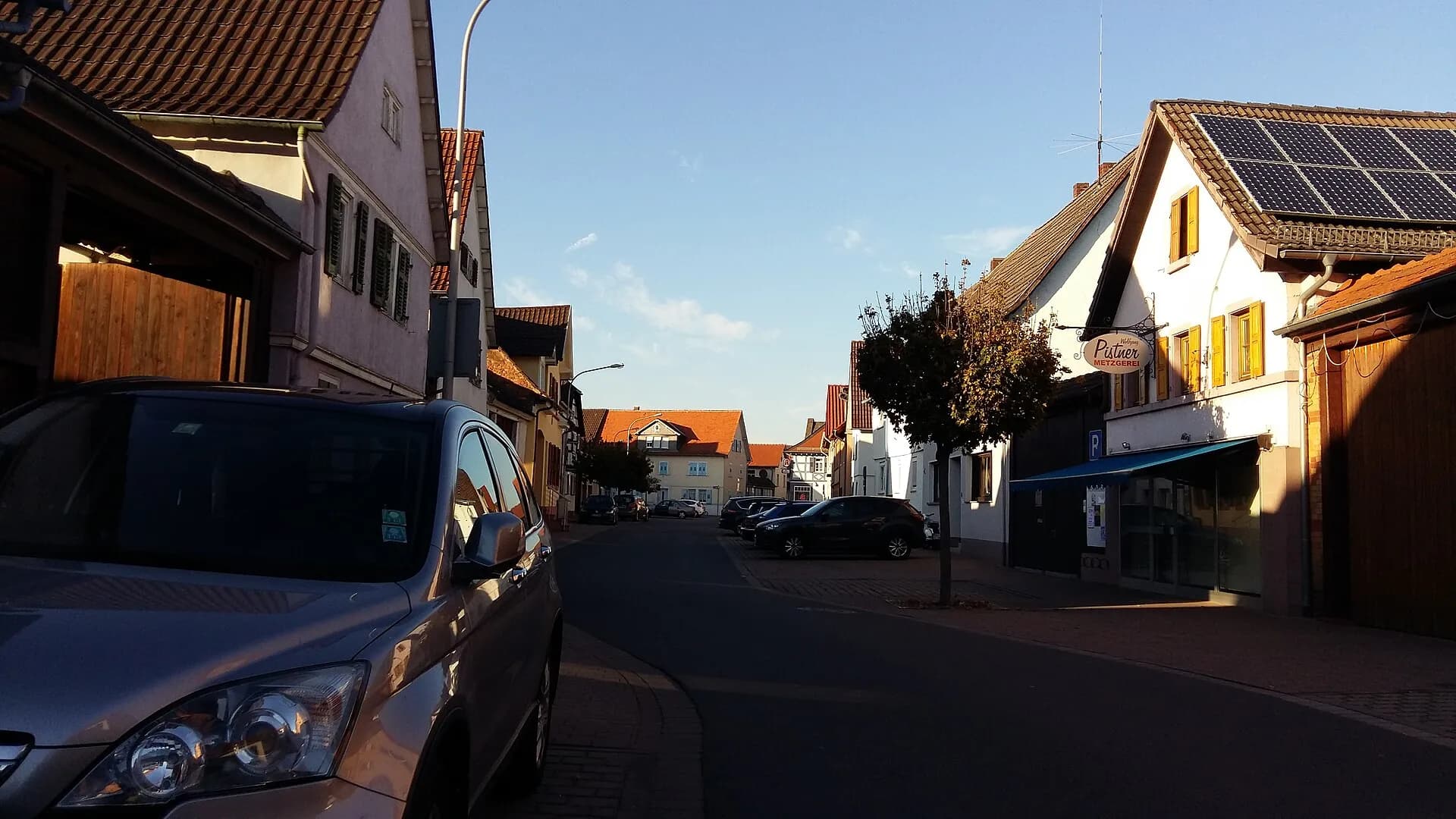 Blick durch die Bachgasse in Groß-Zimmern