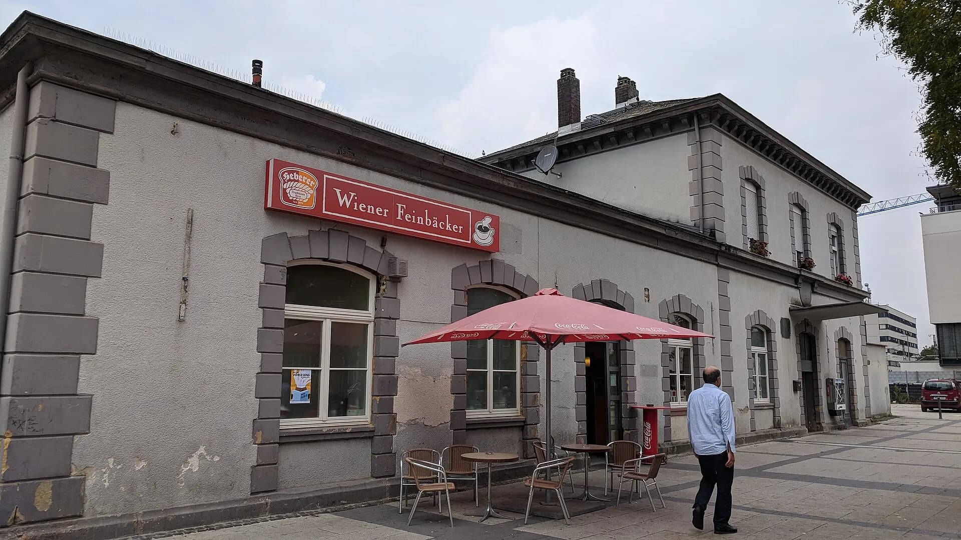Empfangsgebäude des Bahnhofs Frankfurt-Rödelheim