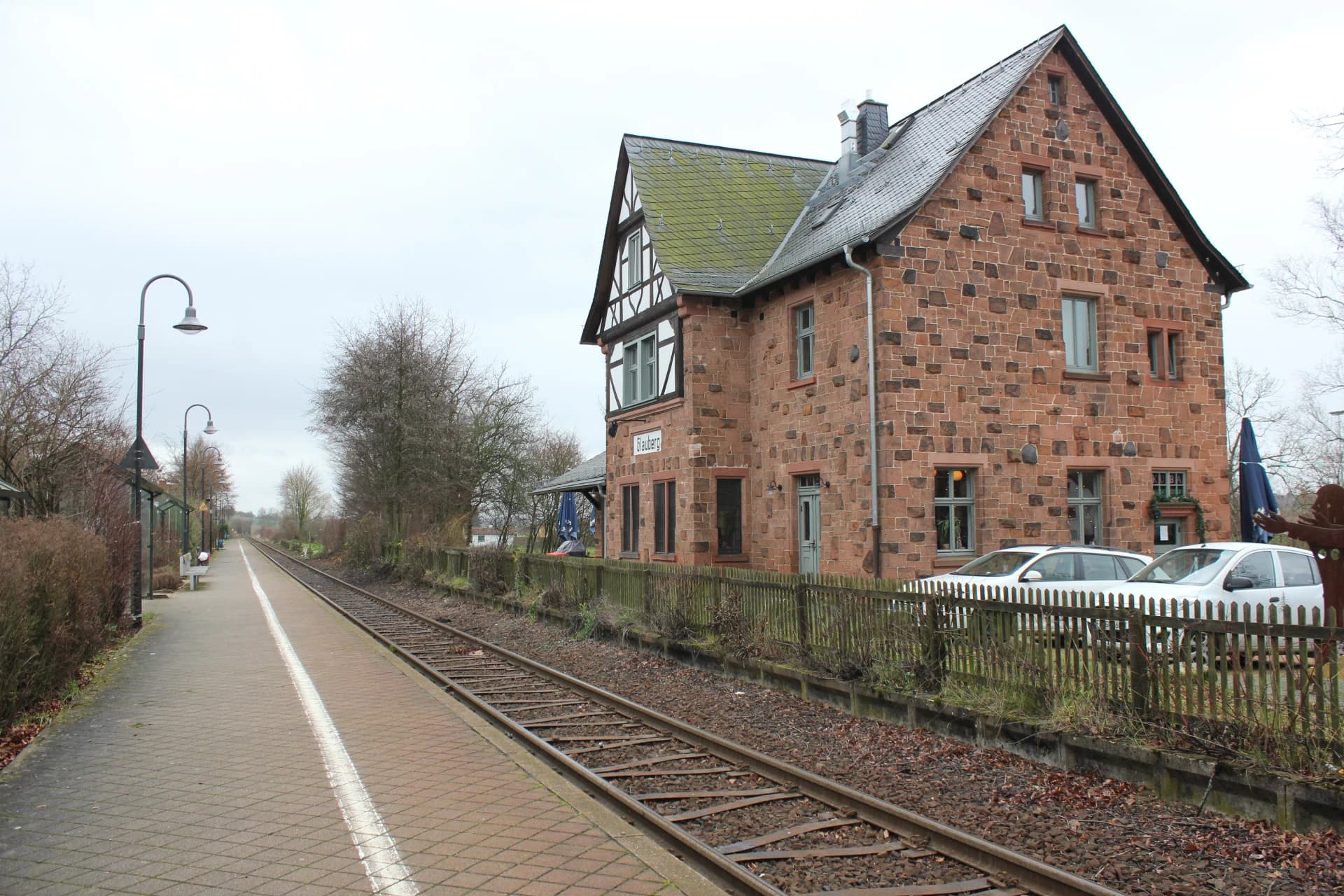 Bahnhofsgebäude in Glauburg-Glauberg