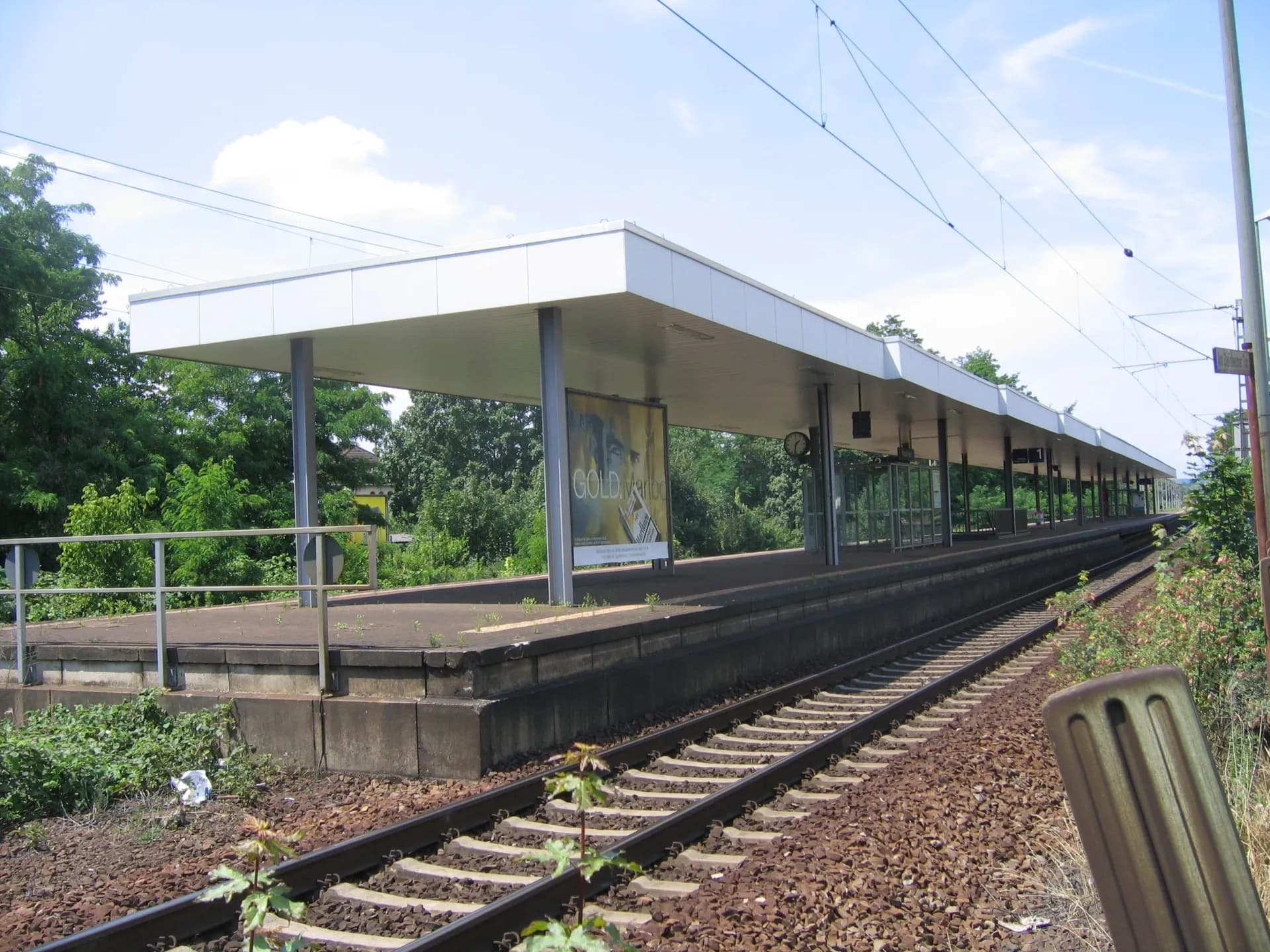 Bahnsteig am Bahnhof Hanau West