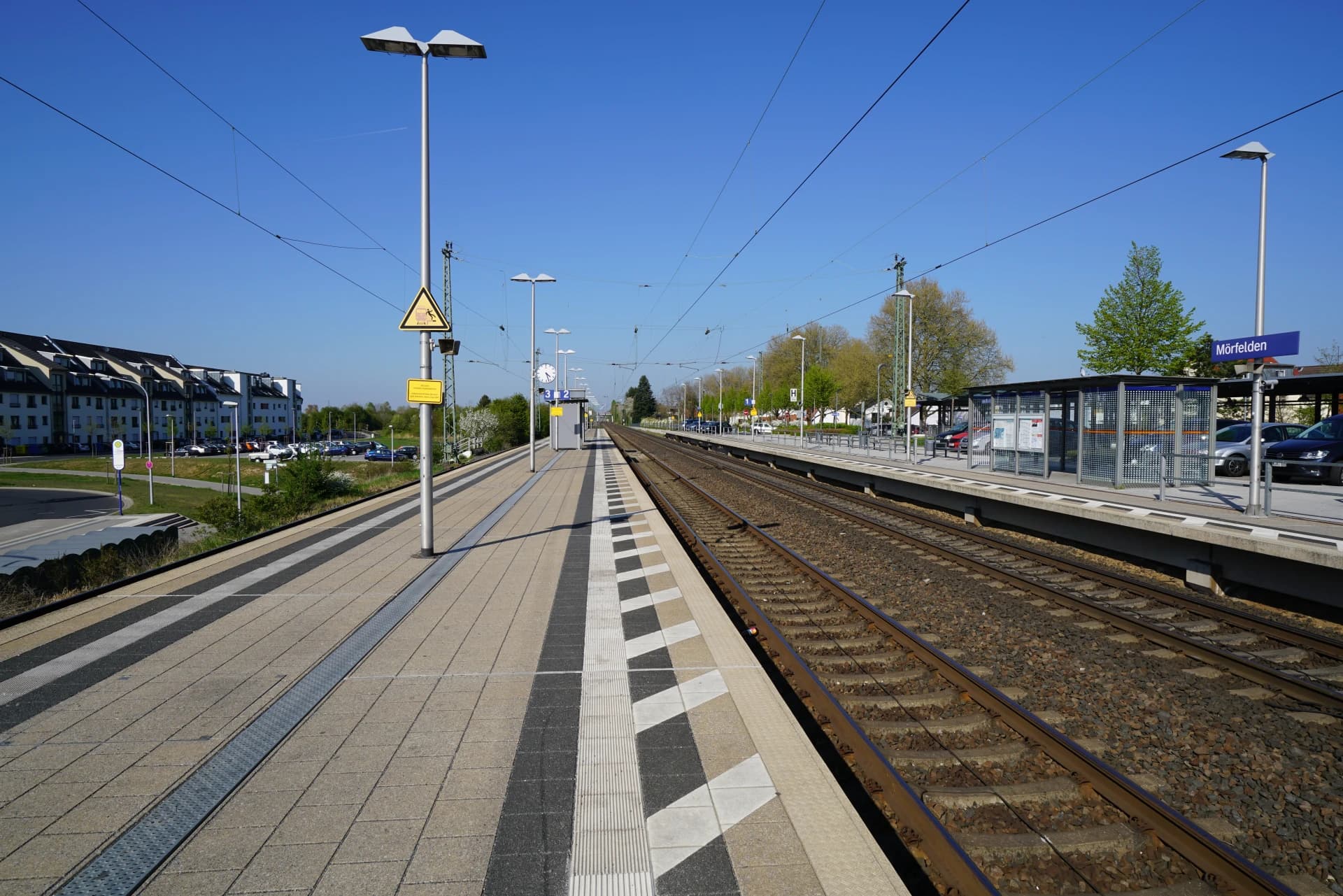 Bahnsteig des Bahnhofs Mörfelden in Mörfelden-Walldorf
