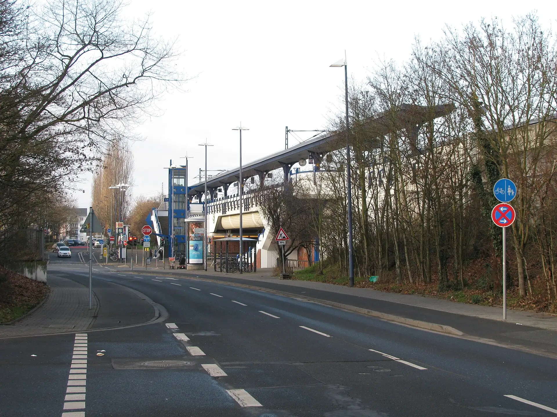 Bahnhof Offenbach Ost von der Straßenseite