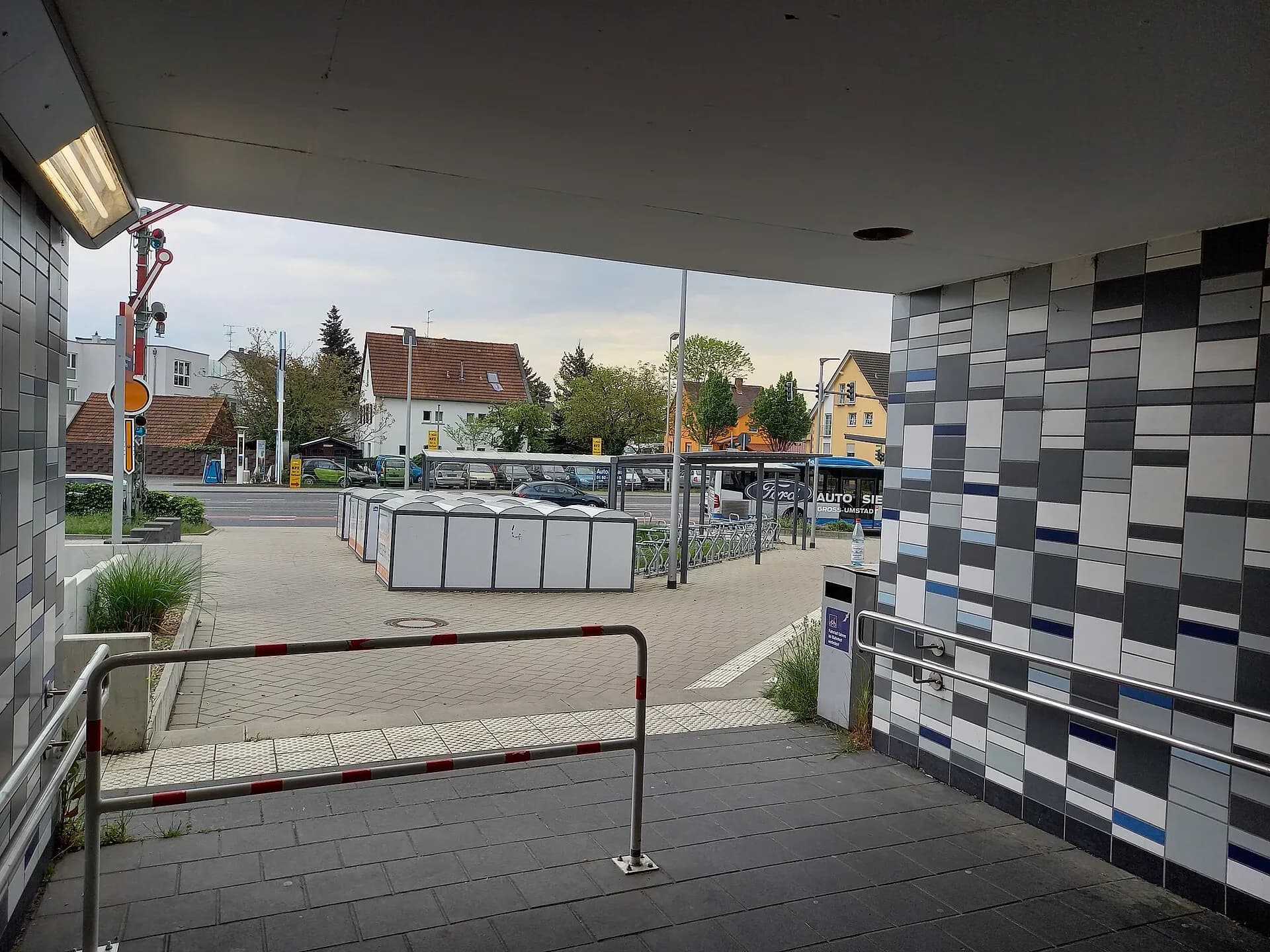 Unterführung am Südzugang des Bahnhofs in Babenhausen