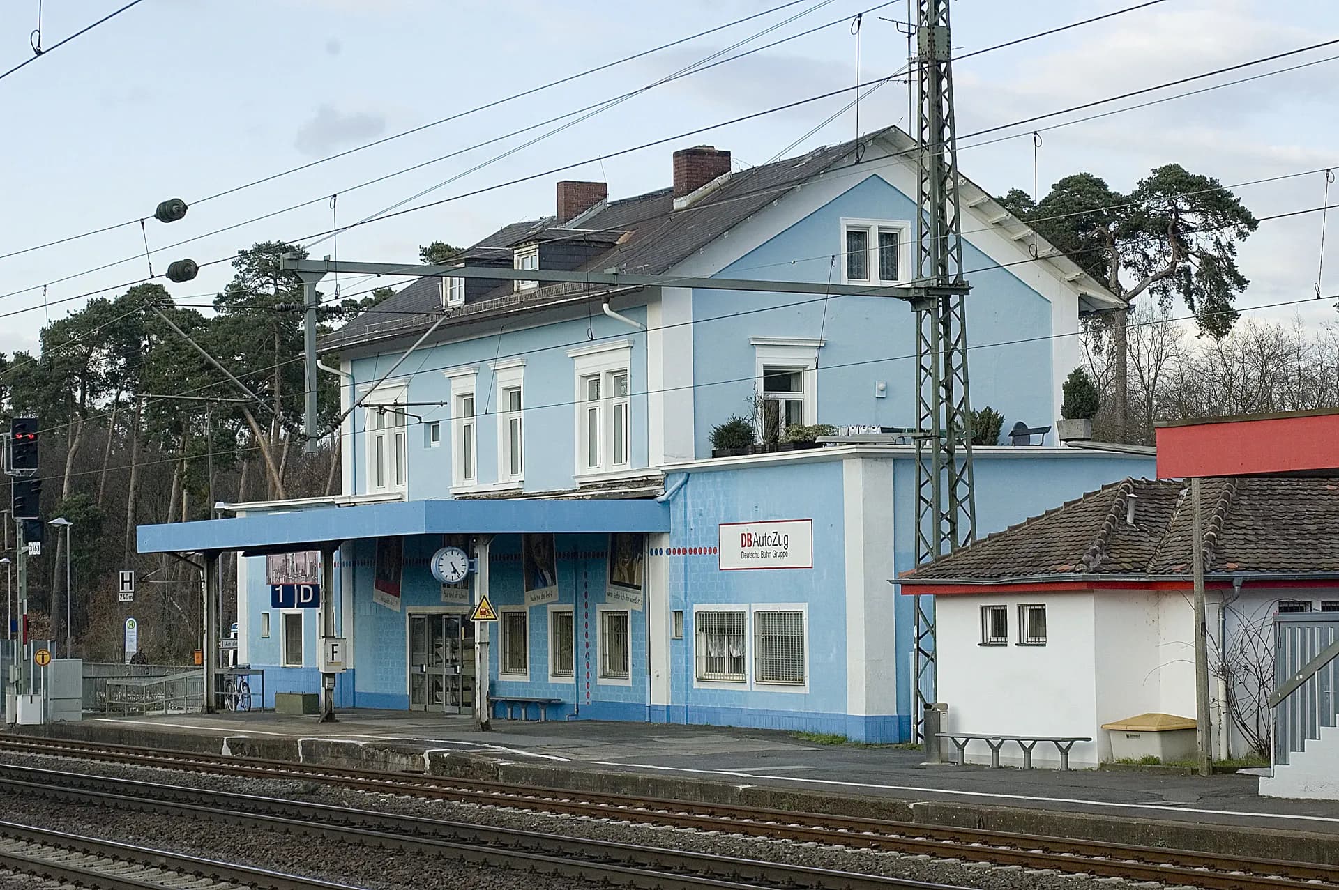 Bahnhof Neu-Isenburg vom Bahnsteig aus