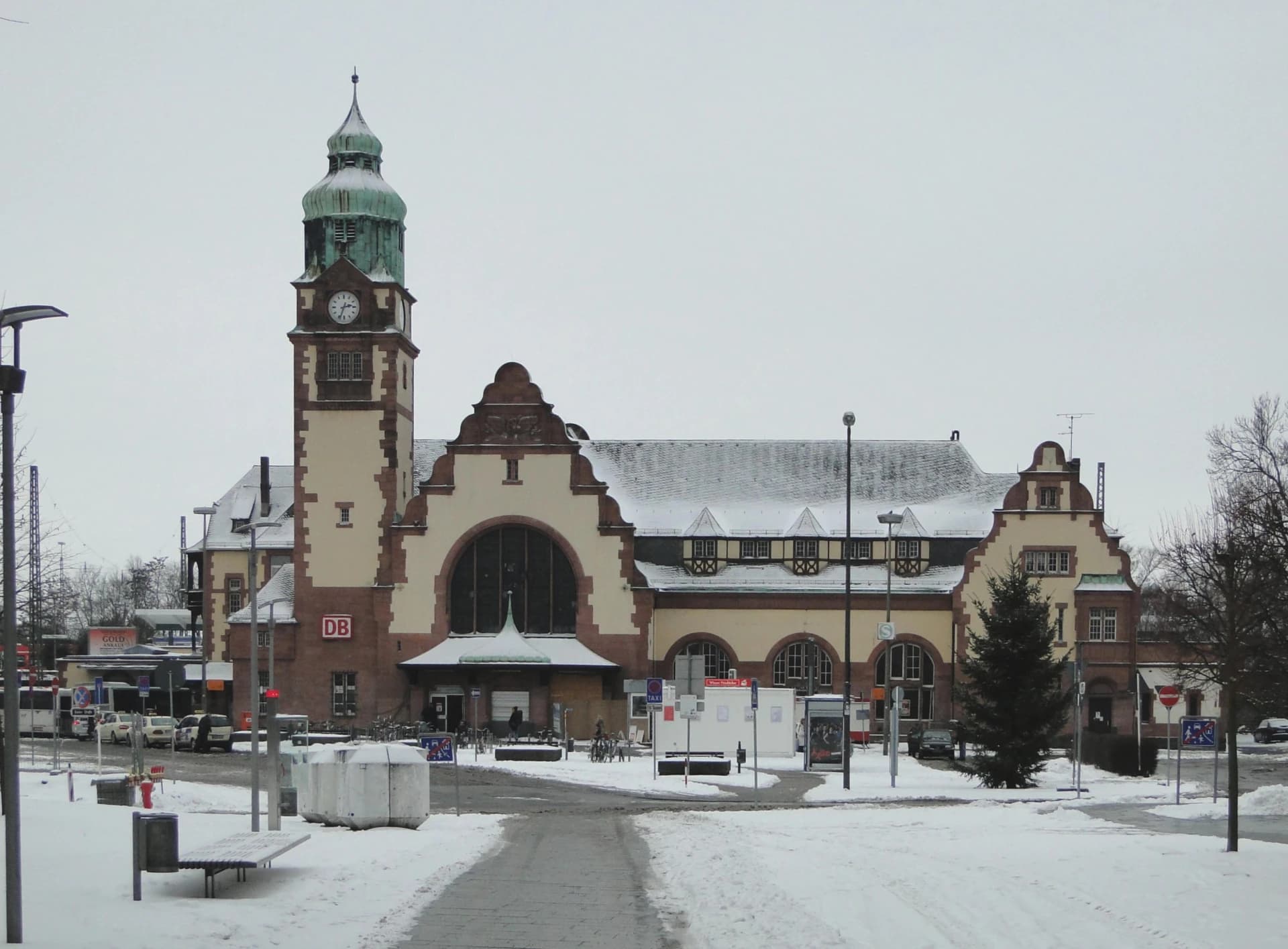 Bahnhof Bad Homburg im Winter
