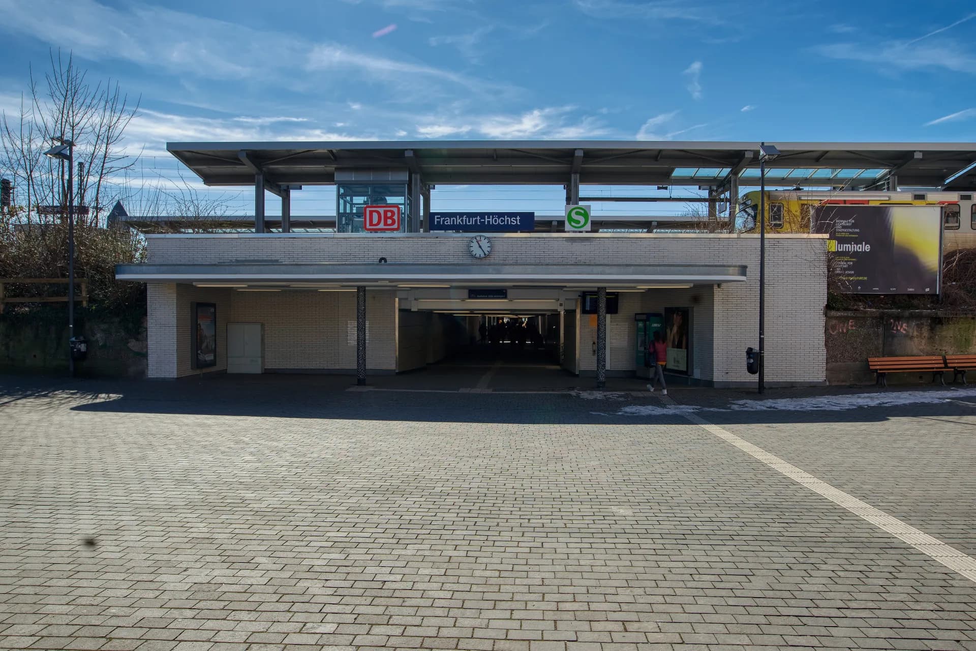 Bahnhof Frankfurt-Höchst