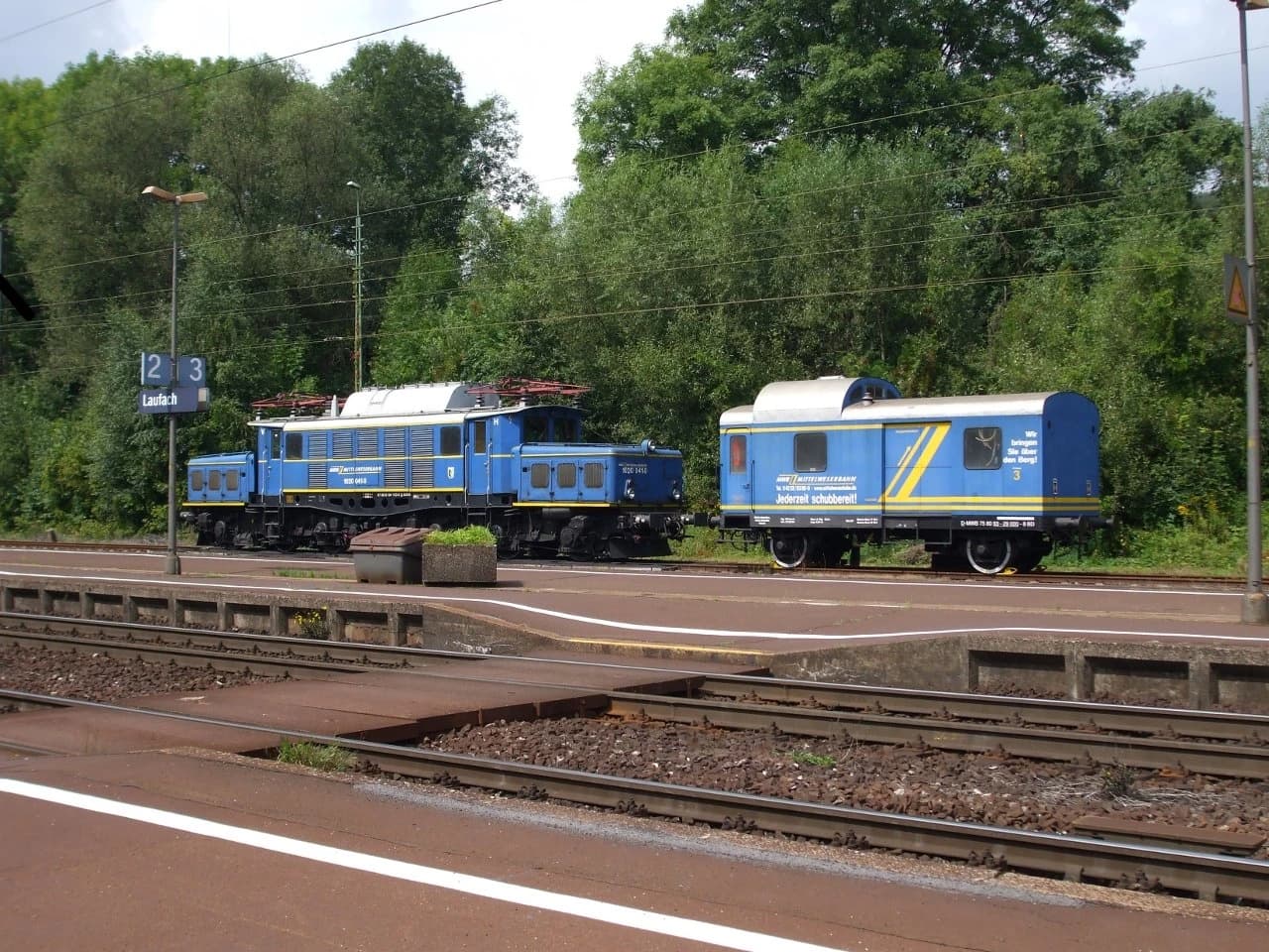 Bahnhof Laufach mit Schiebelokomotiven