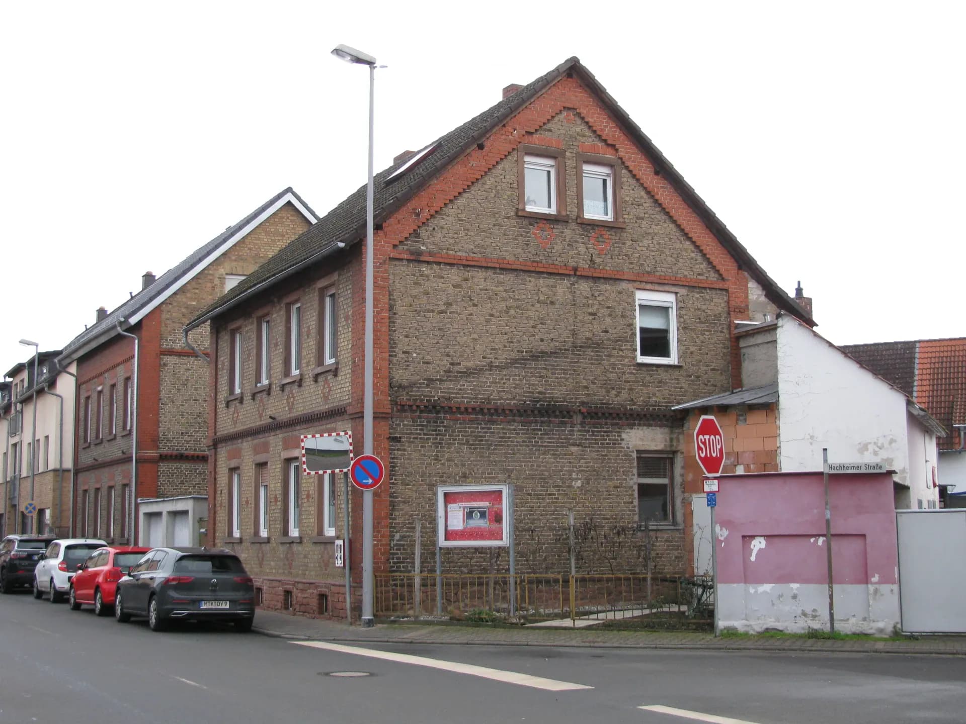 Backsteinhaus in der Bahnhofstraße in Eddersheim