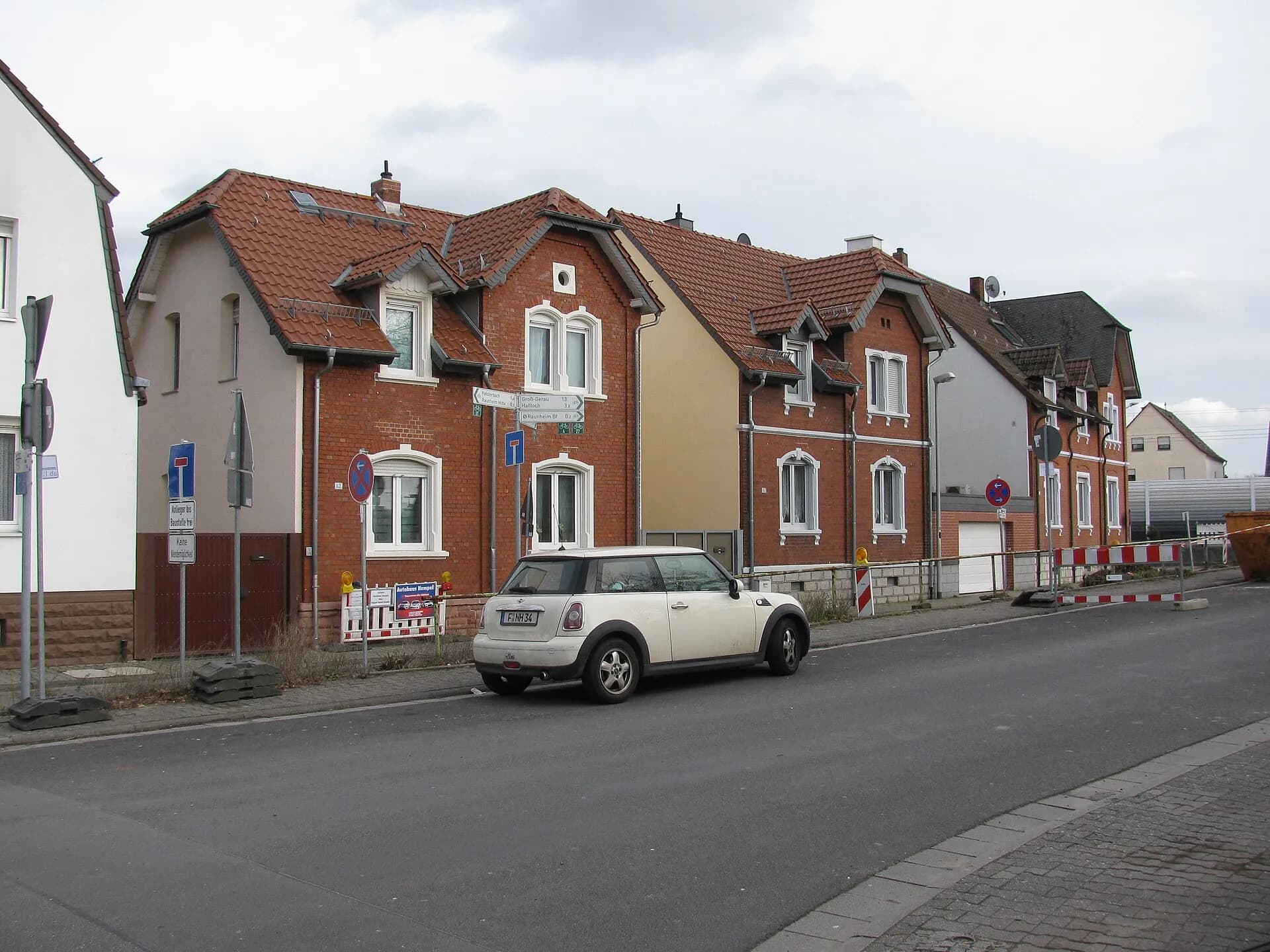 Wohnhäuser in der Bahnhofstraße in Raunheim