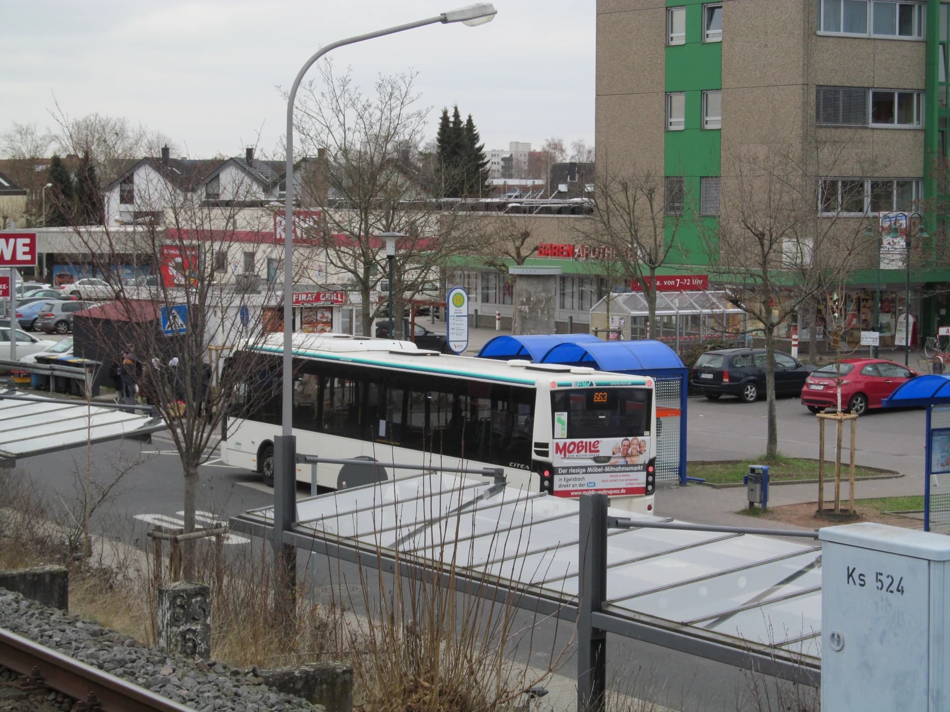 Bushaltestelle am Bahnhof Mörfelden in Mörfelden-Walldorf