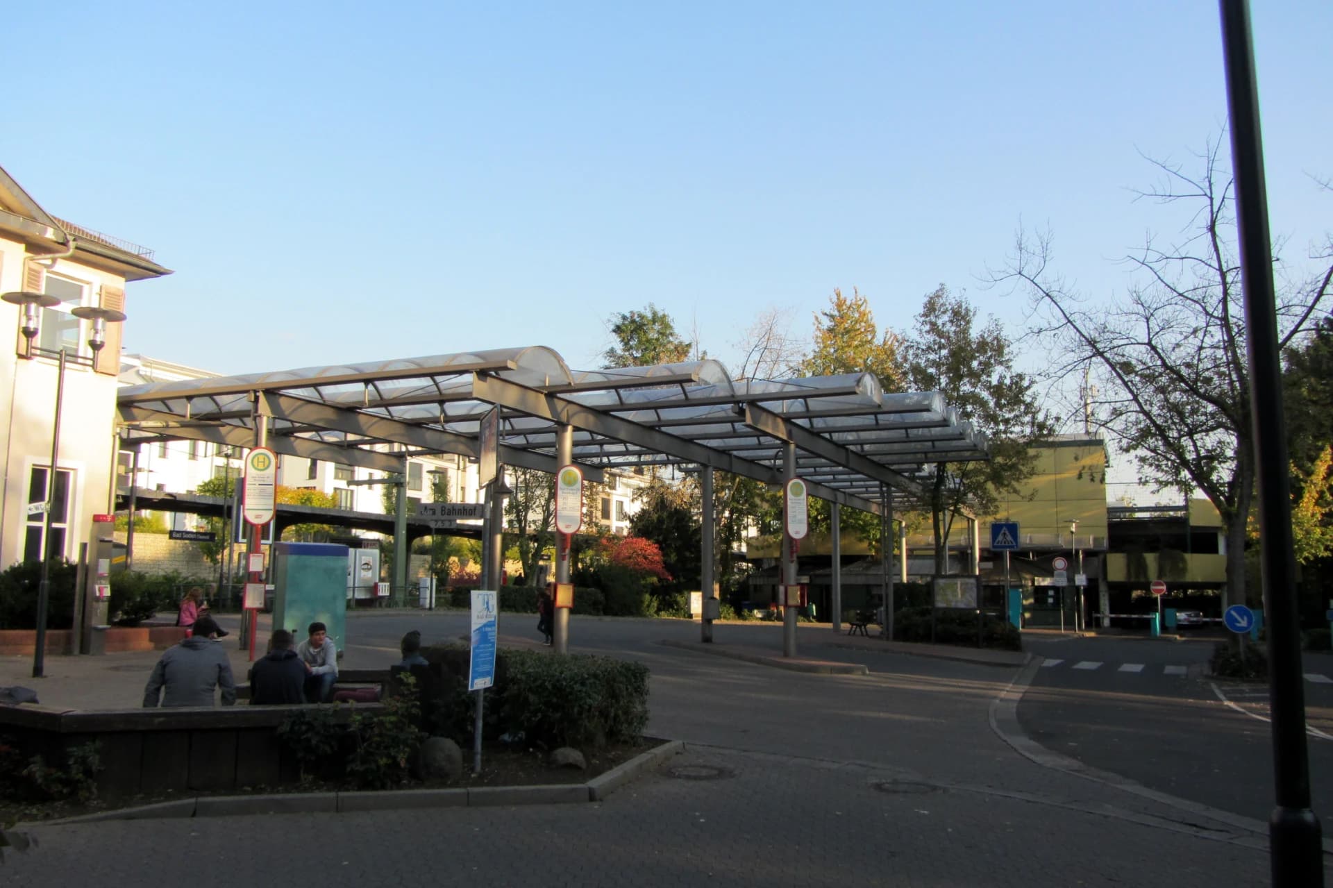 Bahnhofsvorplatz in Bad Soden am Taunus