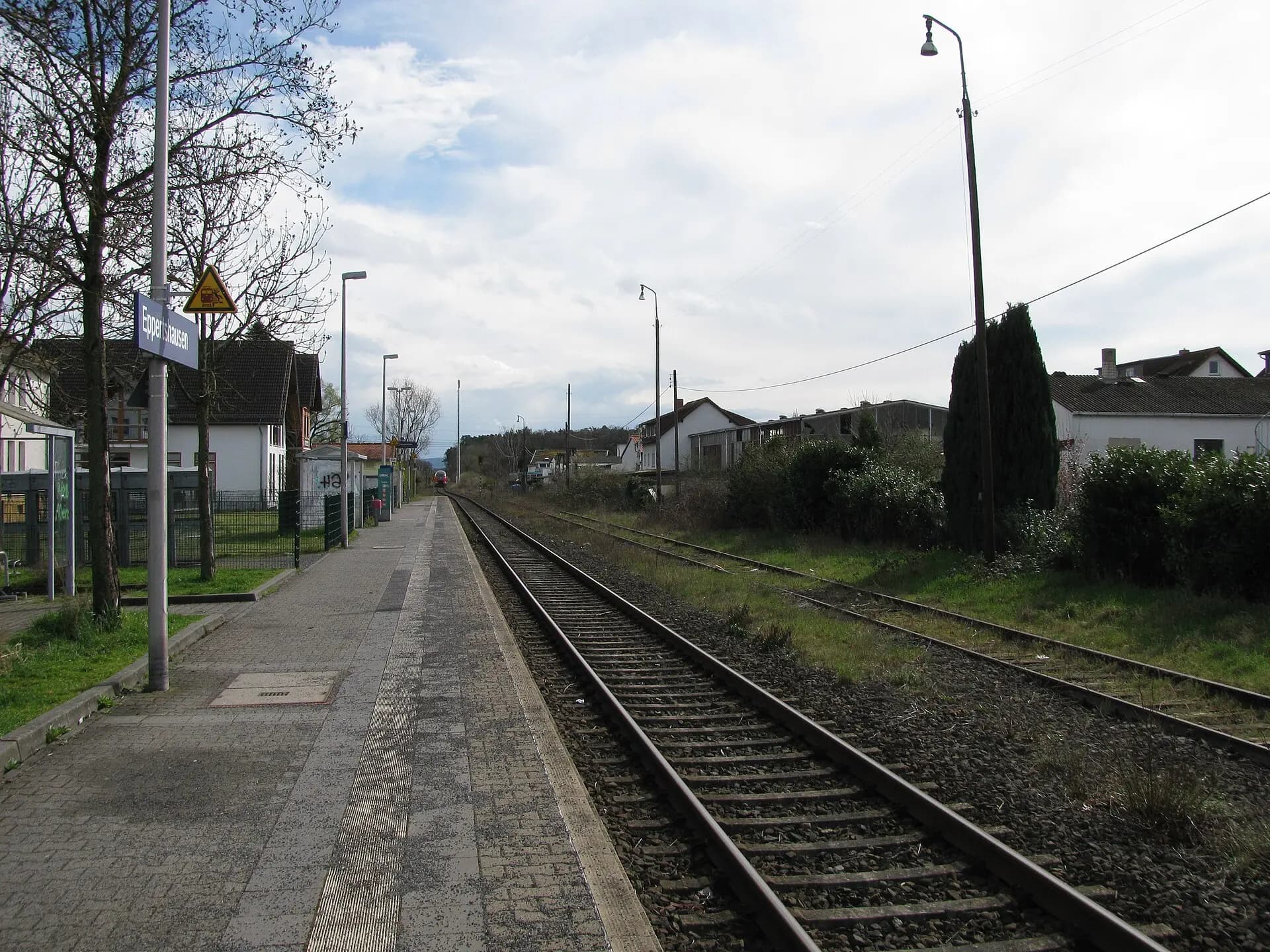 Gleise am Bahnhof Eppertshausen