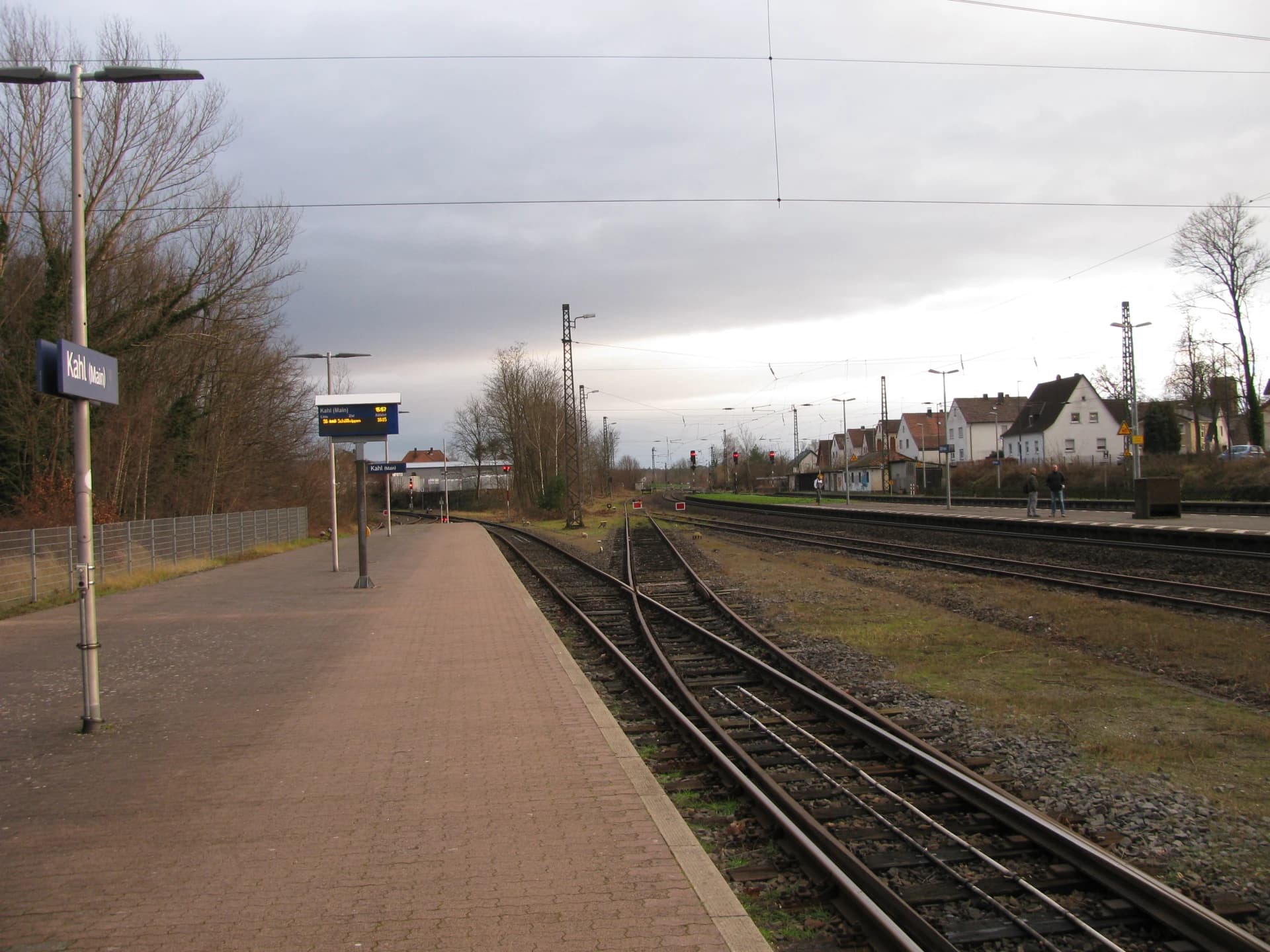 Bahnsteig am Bahnhof Kahl (Main) in Kahl am Main