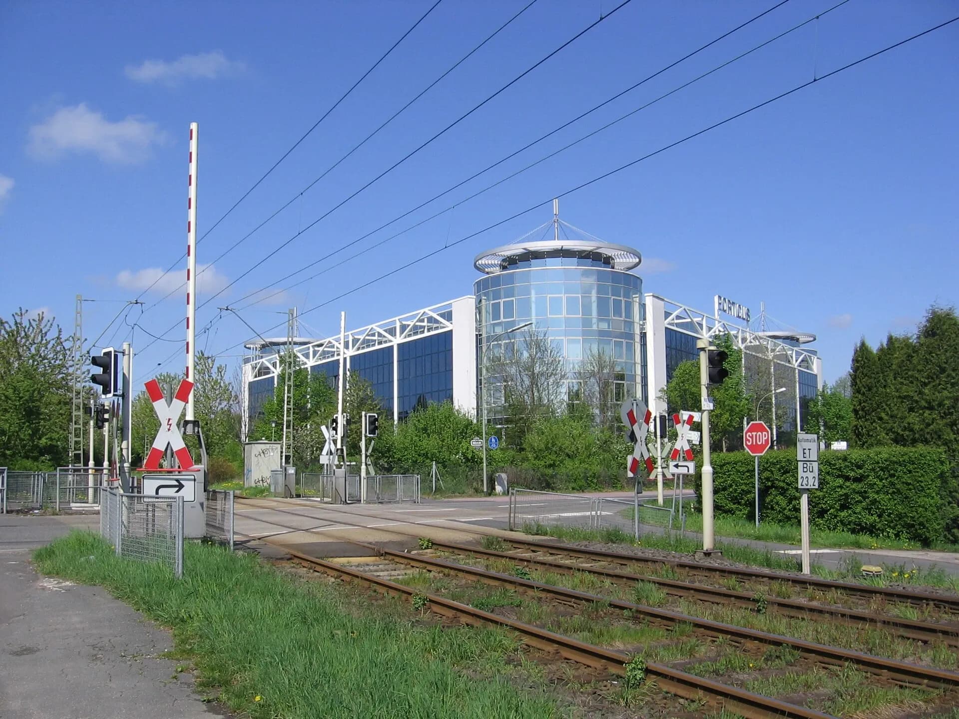 Bahnübergang der U-Bahn-Linie U2 in Bad Homburg-Ober-Eschbach