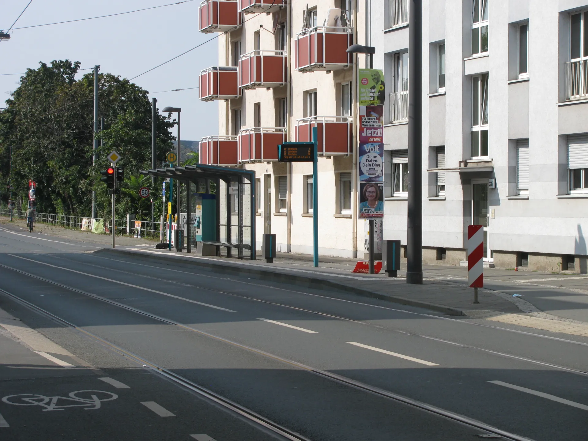 Straßenbahnhaltestelle Balduinstraße in Frankfurt-Oberrad