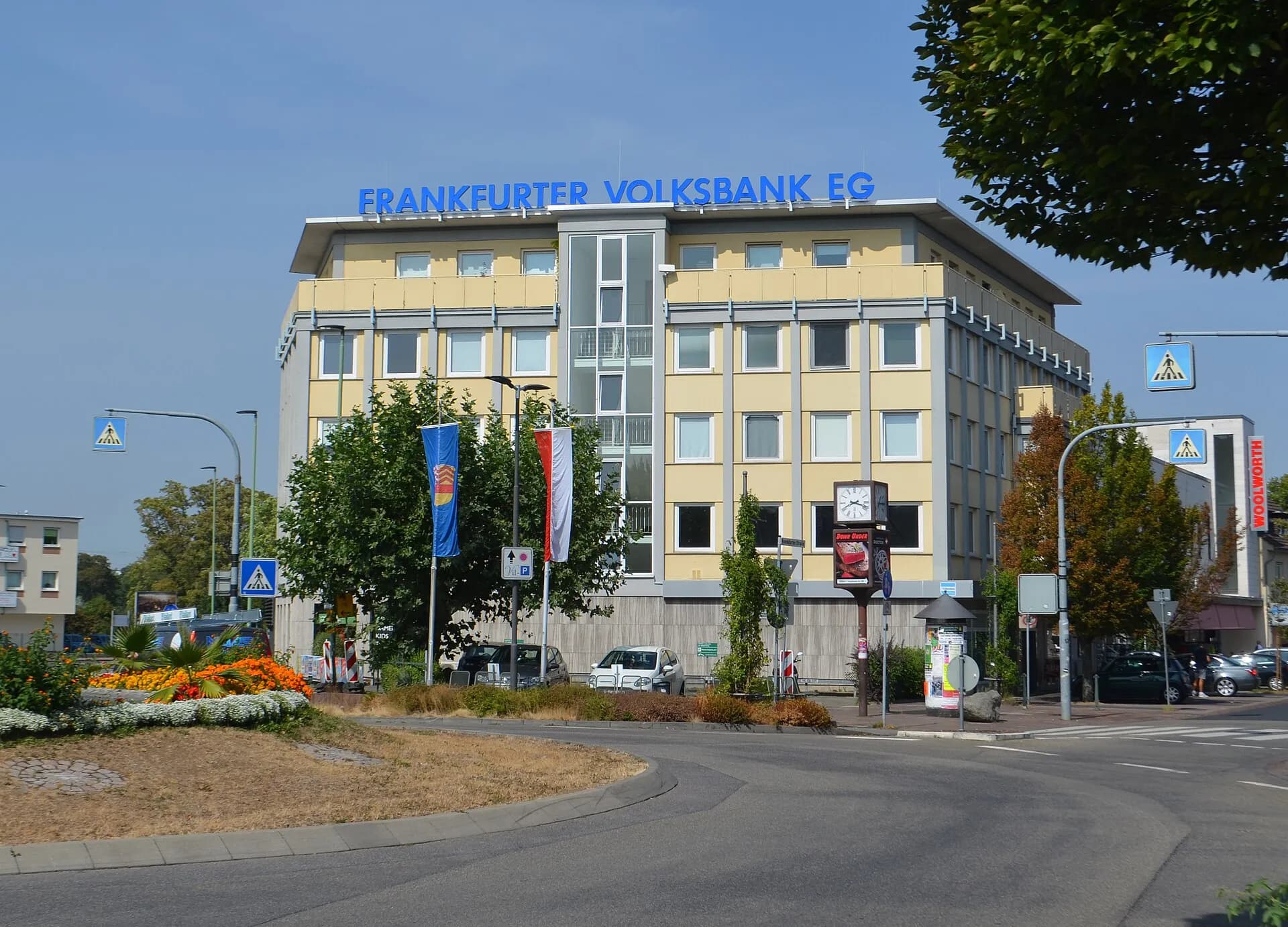 Bankgebäude an der Frankfurter Straße in Bad Vilbel