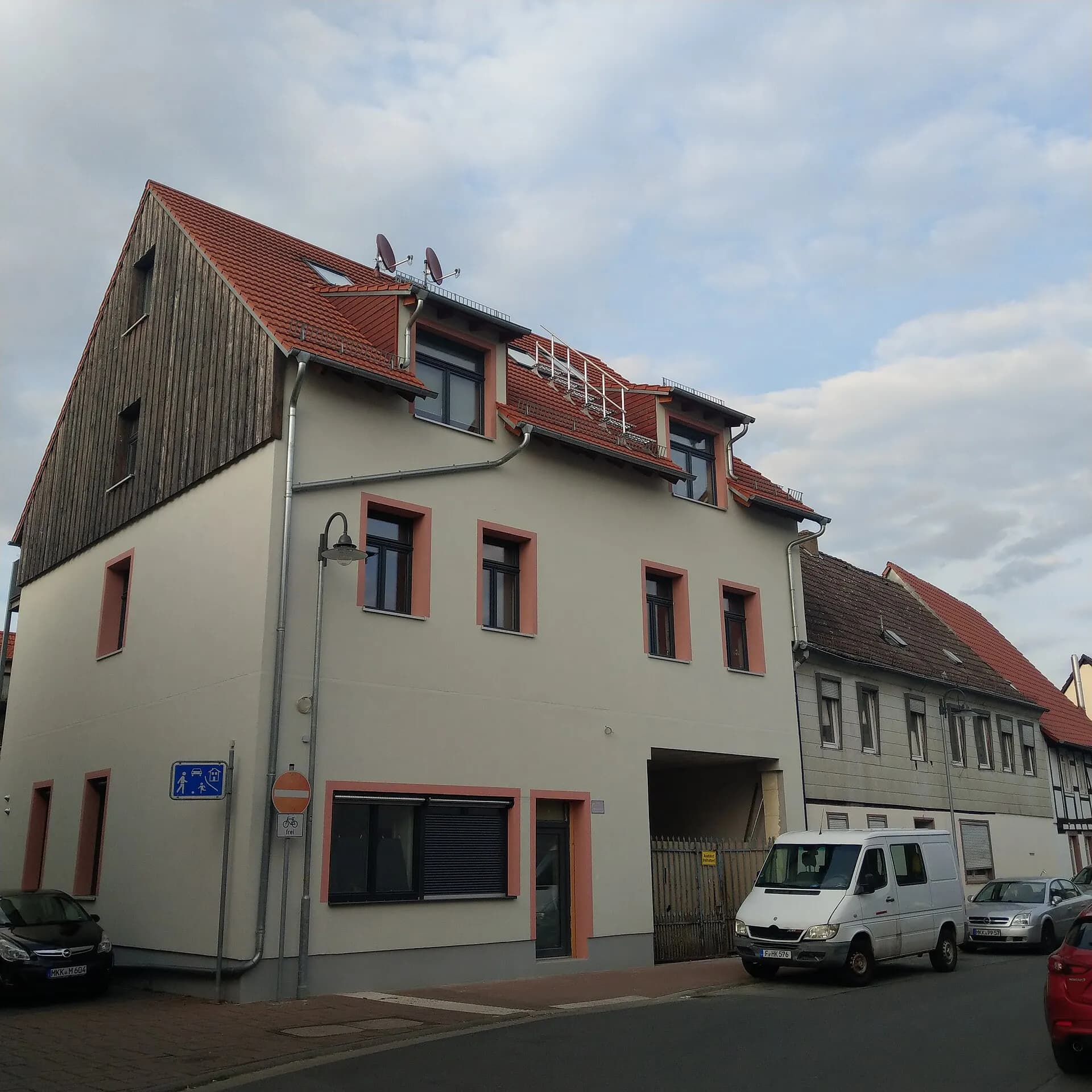 Saniertes Wohnhaus mit Hofdurchfahrt Obergasse 1 in Maintal-Bischofsheim
