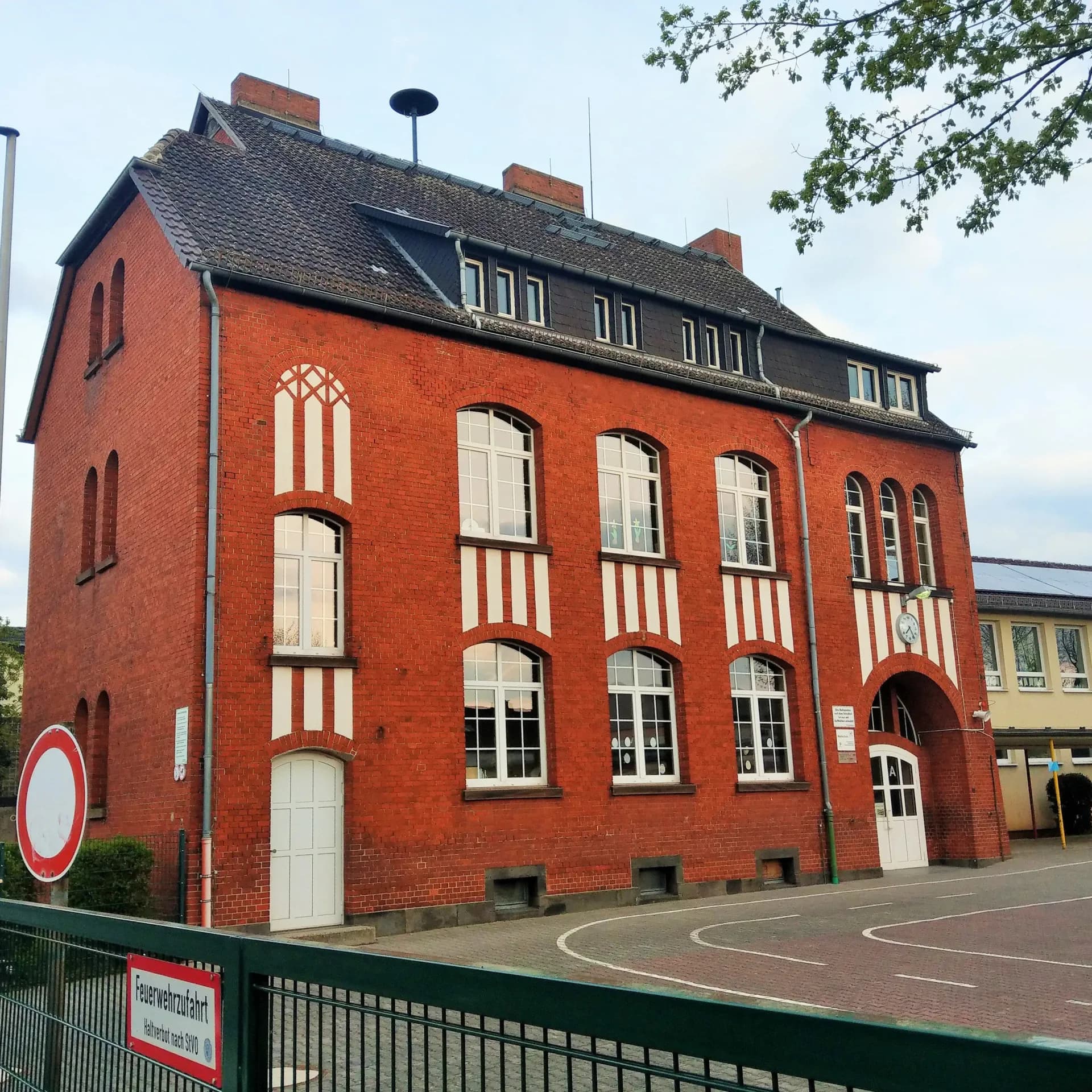 Waldschule an der Waldstraße in Maintal-Bischofsheim