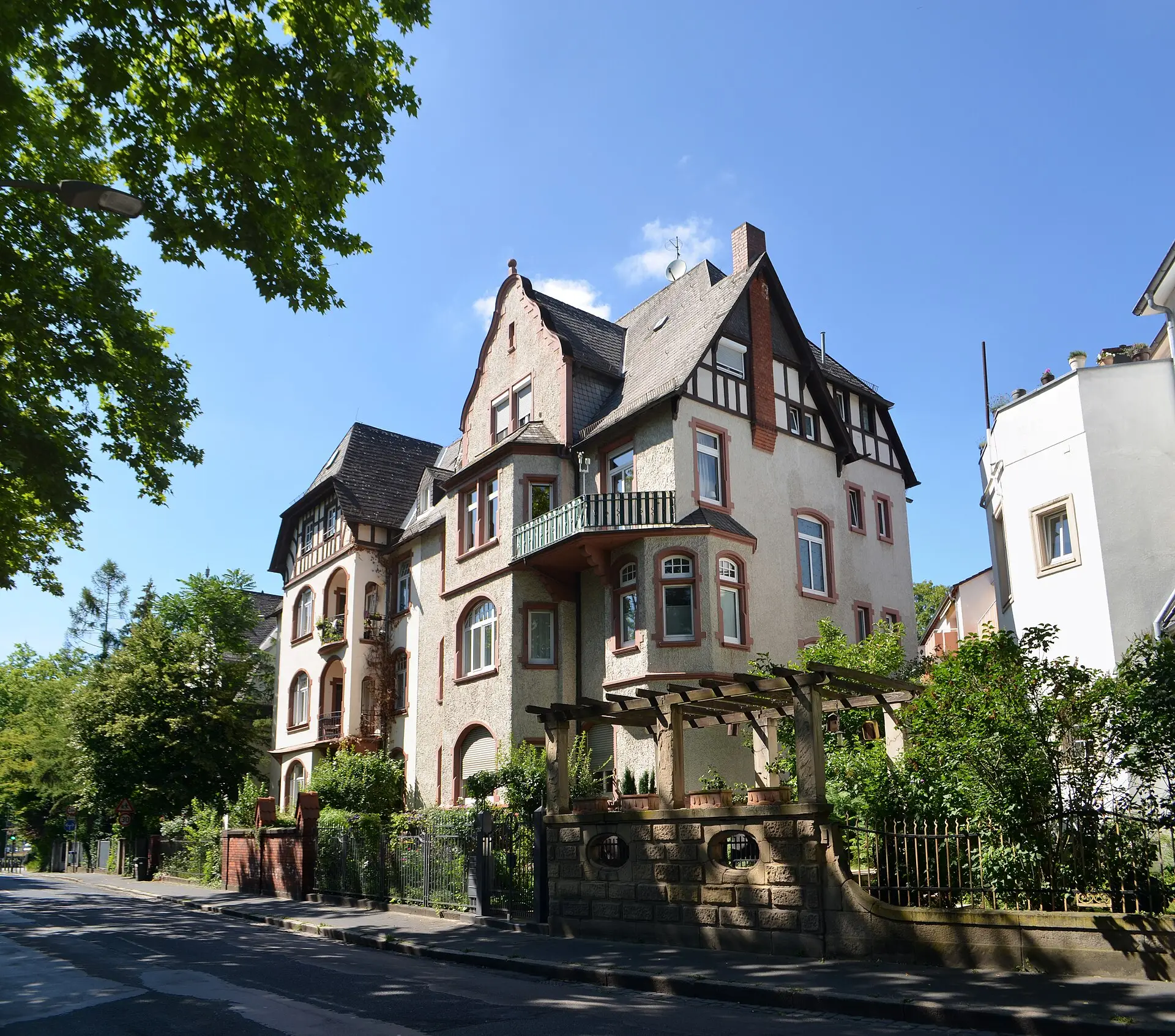 Jugendstilvilla an der Bismarckstraße in Offenbach-Westend