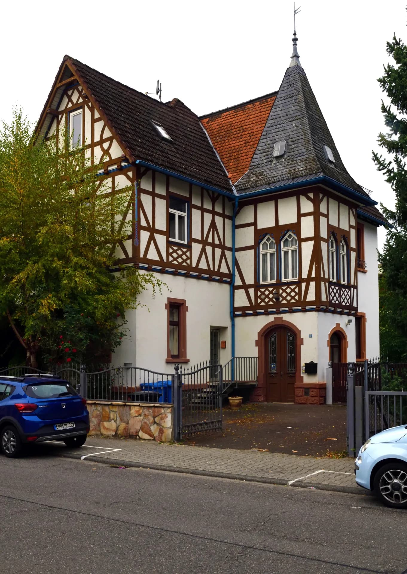 Fachwerkvilla in der Bismarckstraße 9 in Höchst im Odenwald