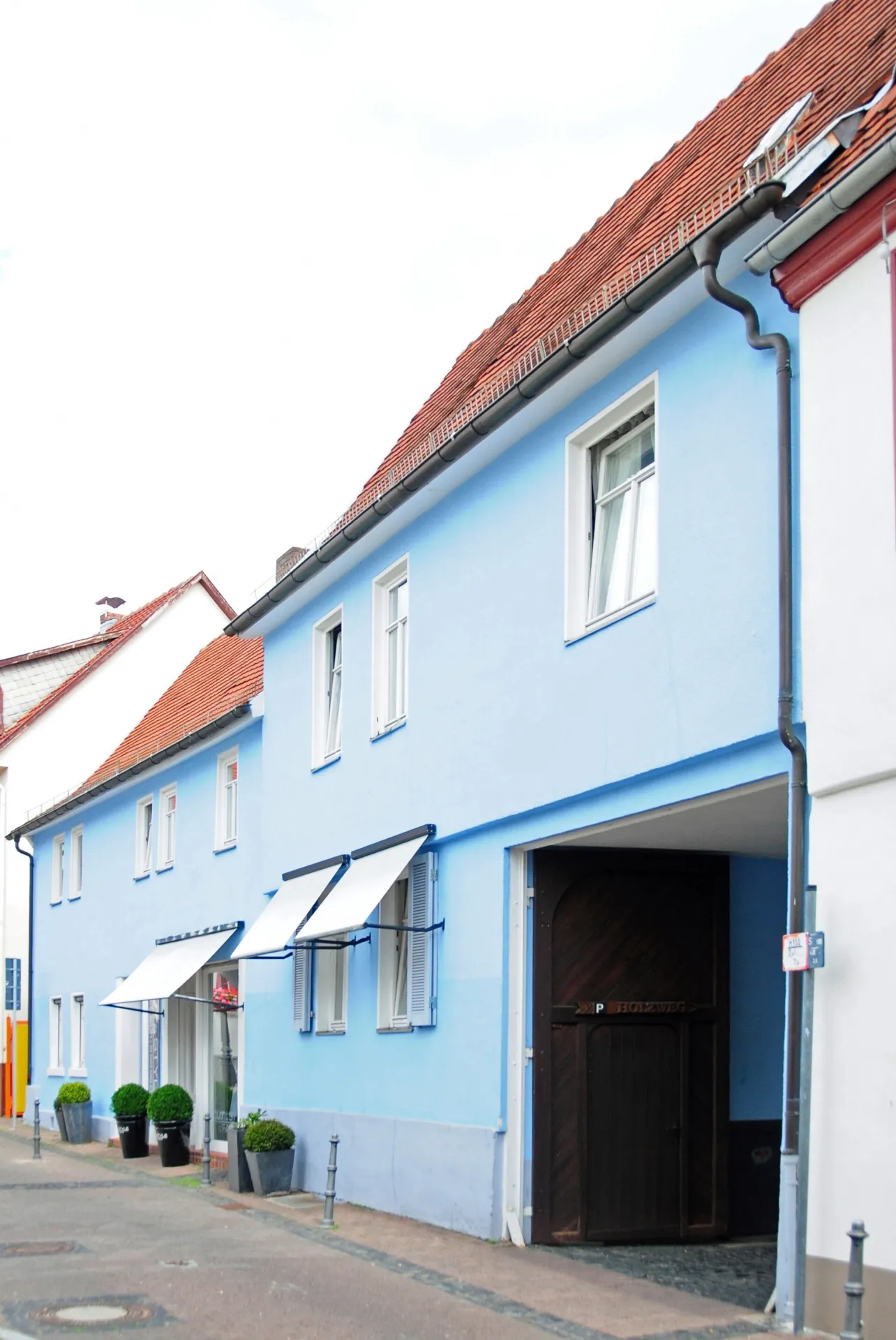 Blaues Altstadthaus in der Ackergasse 15 in Oberursel (Taunus)
