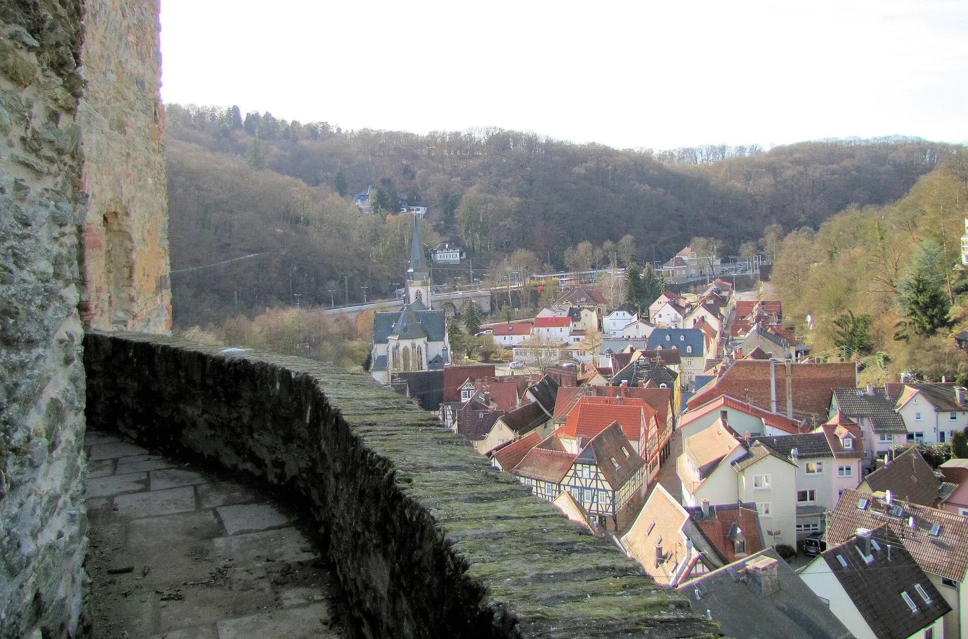 Blick von der Burg auf den Ortskern von Eppstein