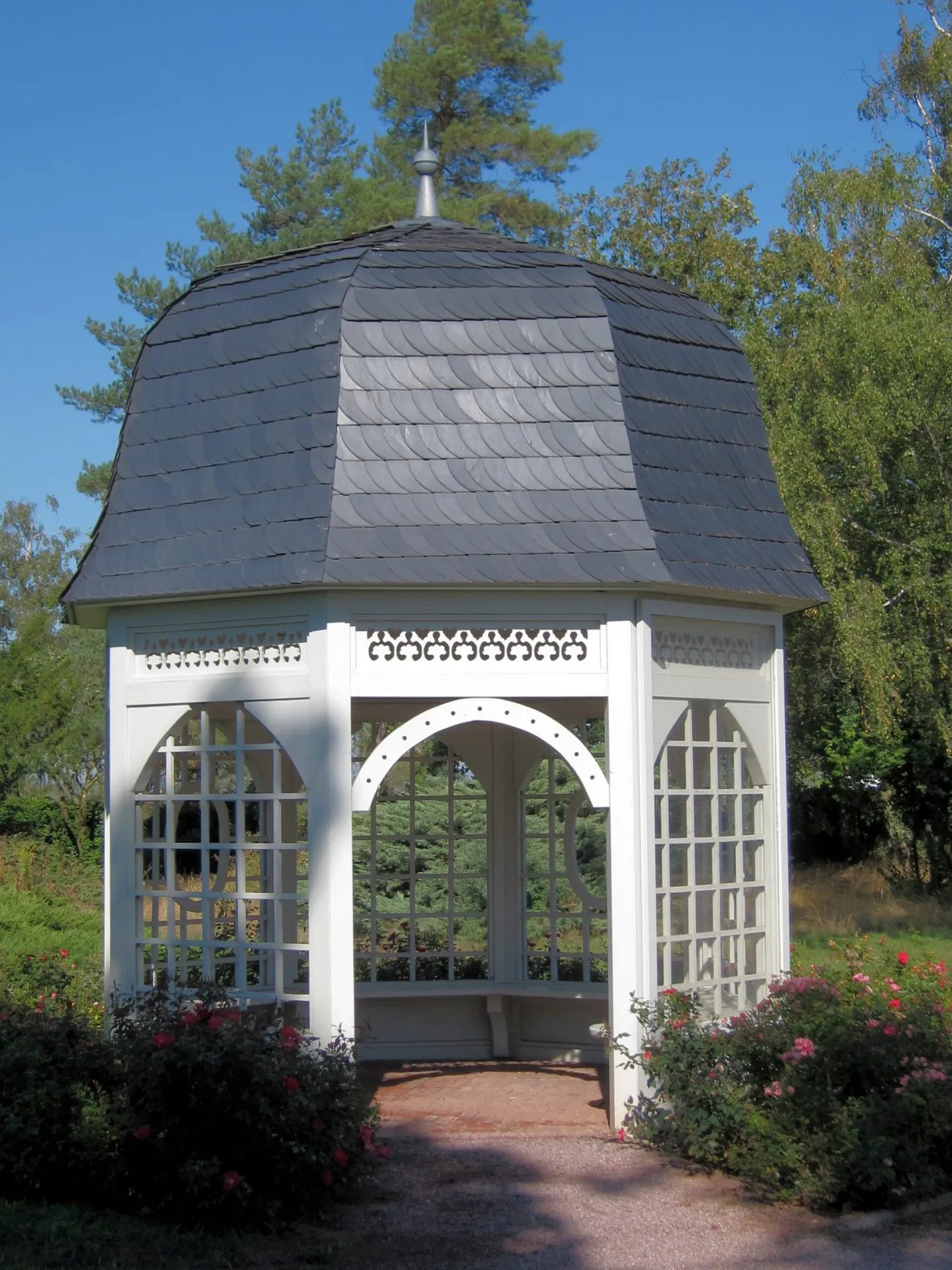 Pavillon im Schlosspark von Weiterstadt-Braunshardt