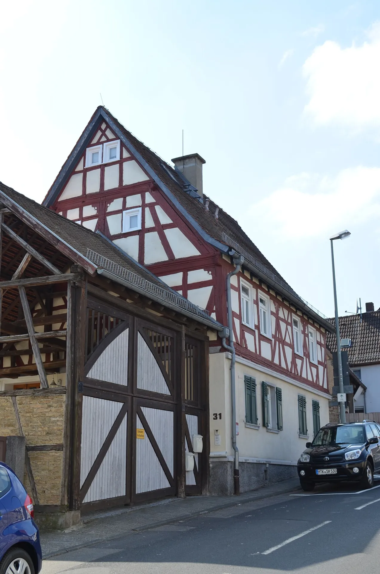 Fachwerkhaus mit Scheunentor in Eppstein-Bremthal