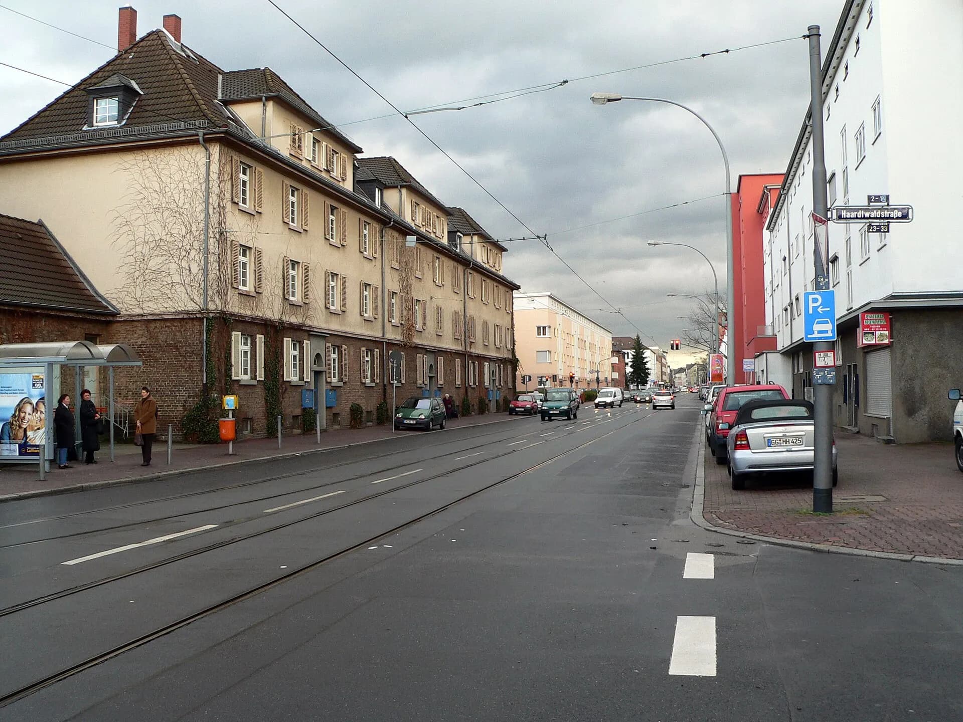 Geschäfte an der Bruchfeldstraße in Frankfurt Niederrad
