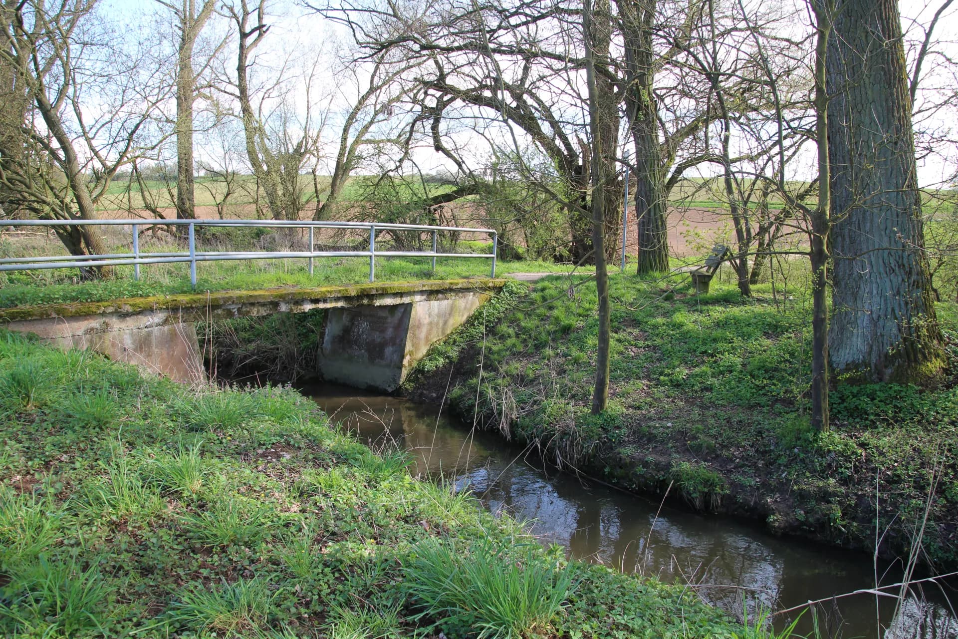 Brücke über den Krebsbach bei Marköbel in Hammersbach